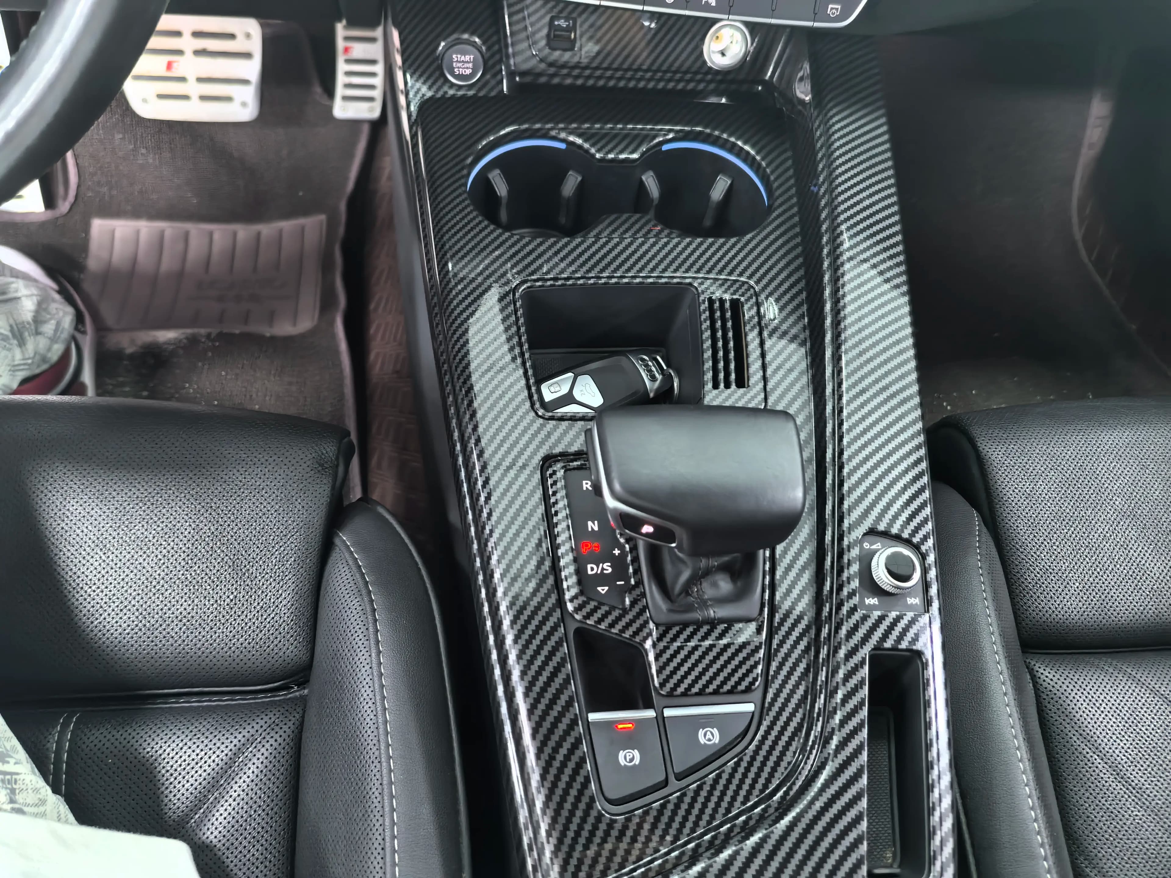 Audi A4L 2022 г. 69091 км. — фото 17