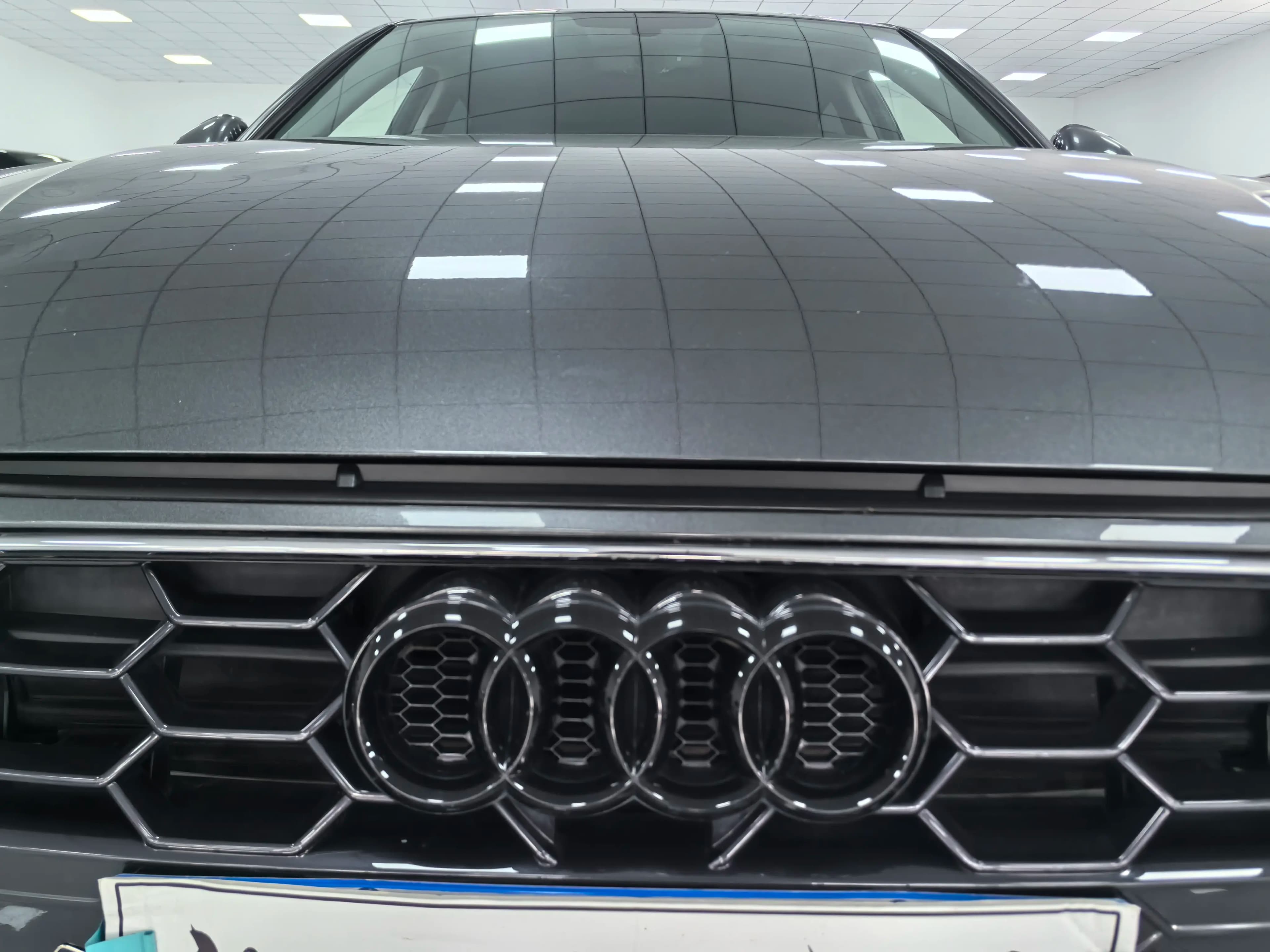 Audi A4L 2022 г. 69091 км. — фото 10