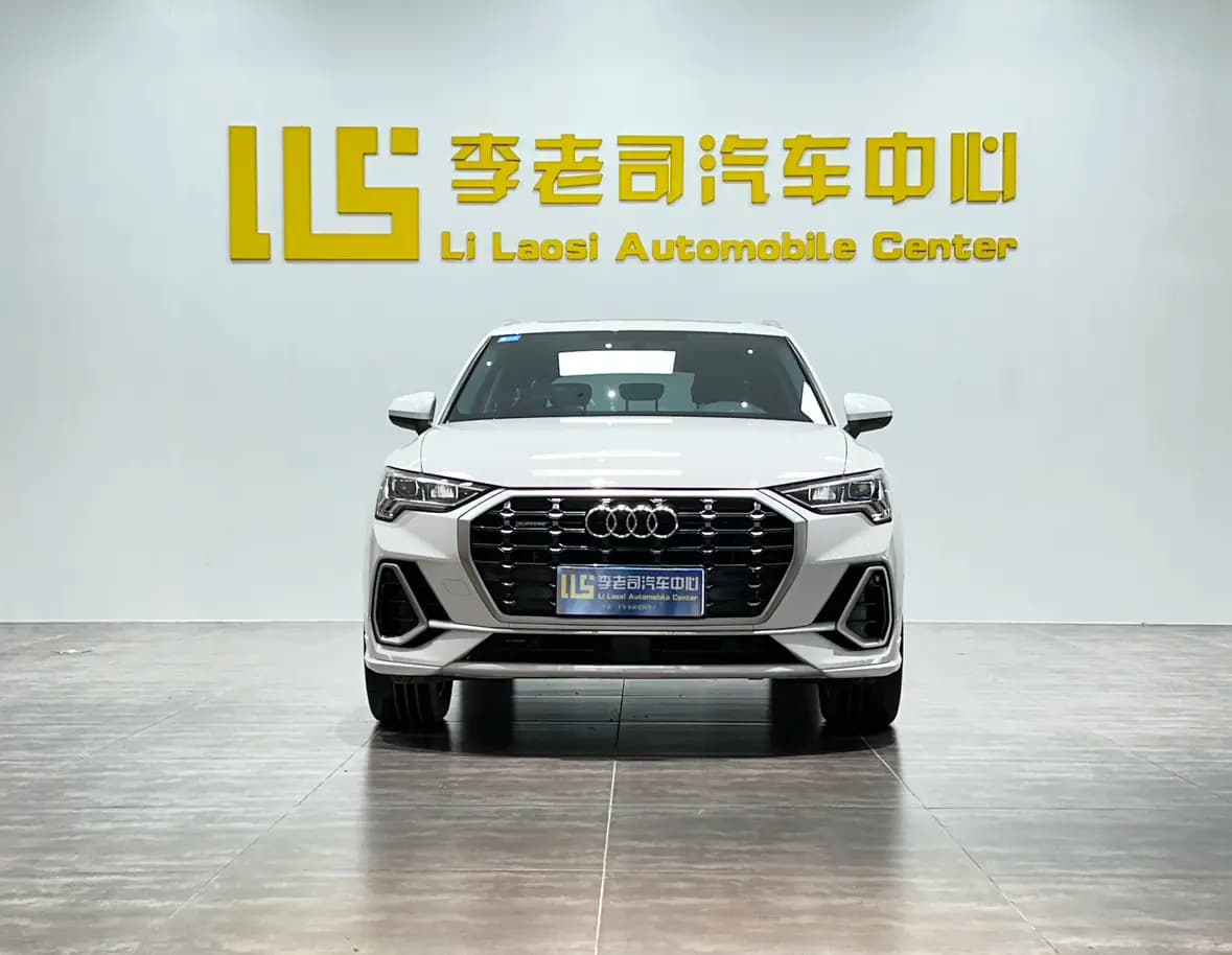 Audi Q3 2023 г. 45800 км. — фото 2