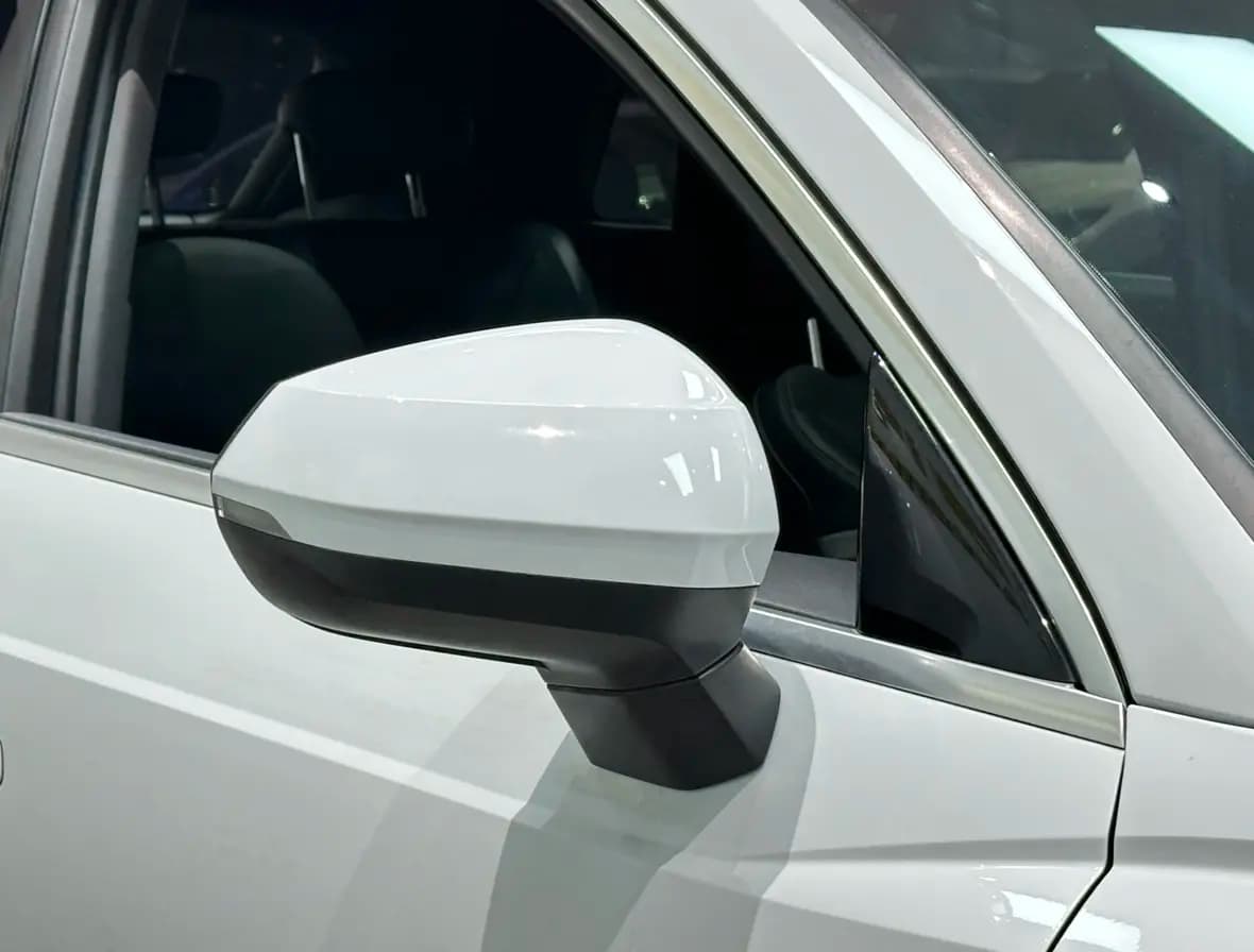 Audi Q3 2023 г. 45800 км. — фото 14
