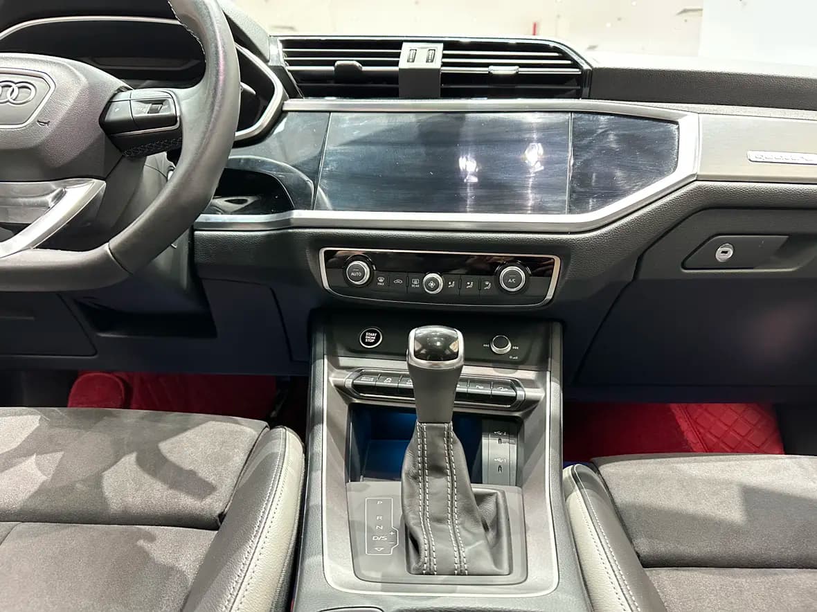 Audi Q3 2023 г. 45800 км. — фото 9