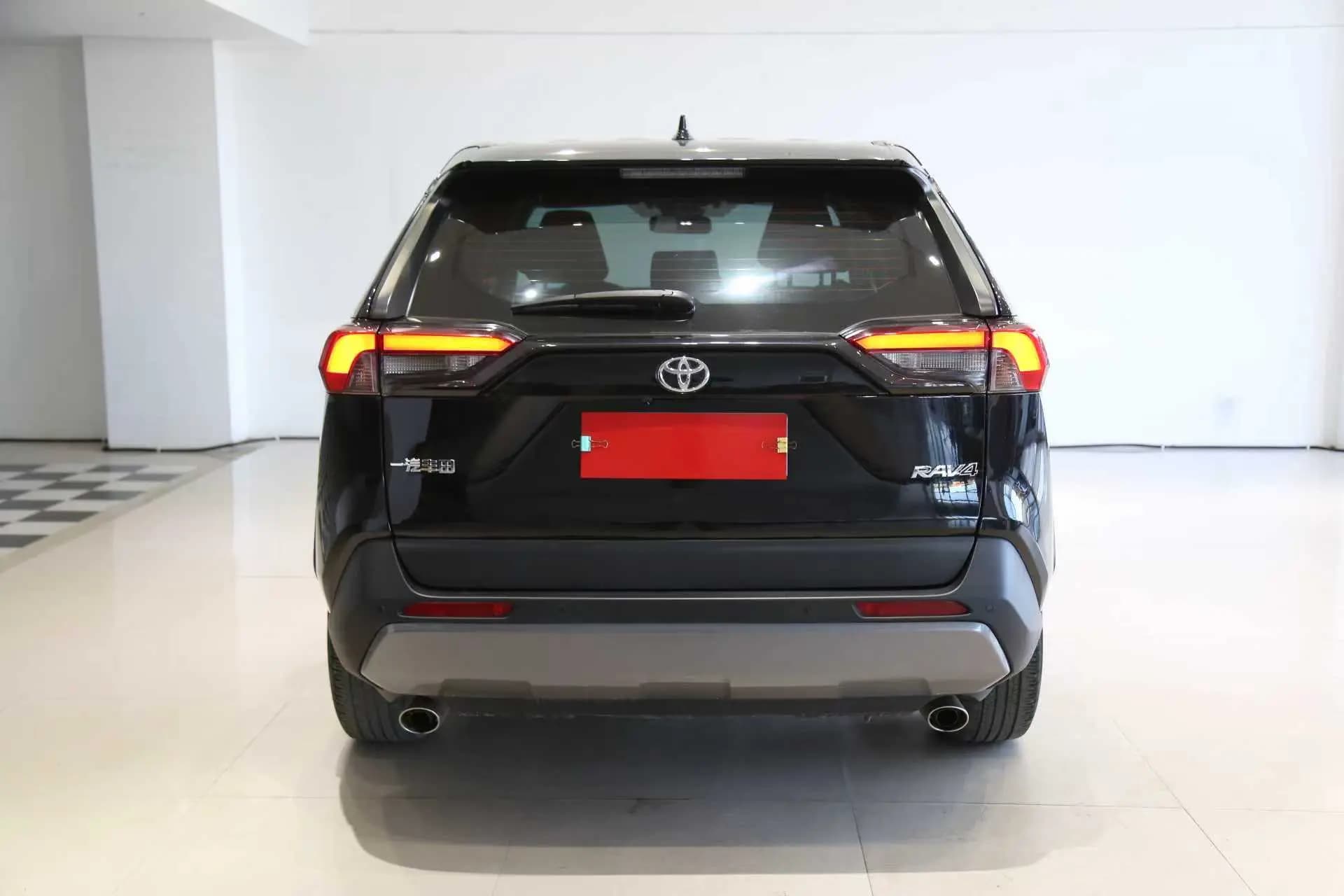 Toyota RAV4 2022 г. 27091 км. — фото 4
