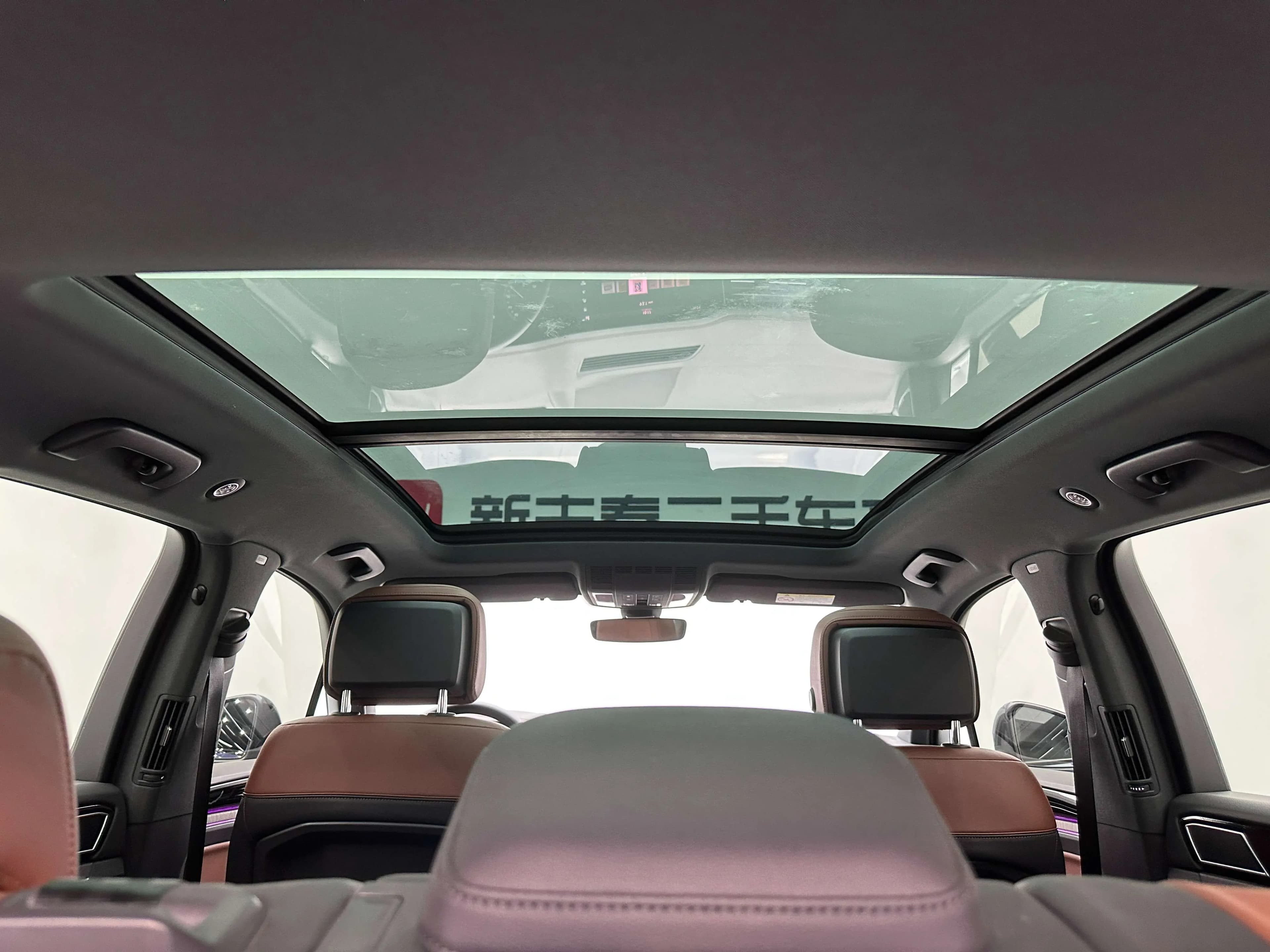 Volkswagen Touareg 2023 г. 33107 км. — фото 22