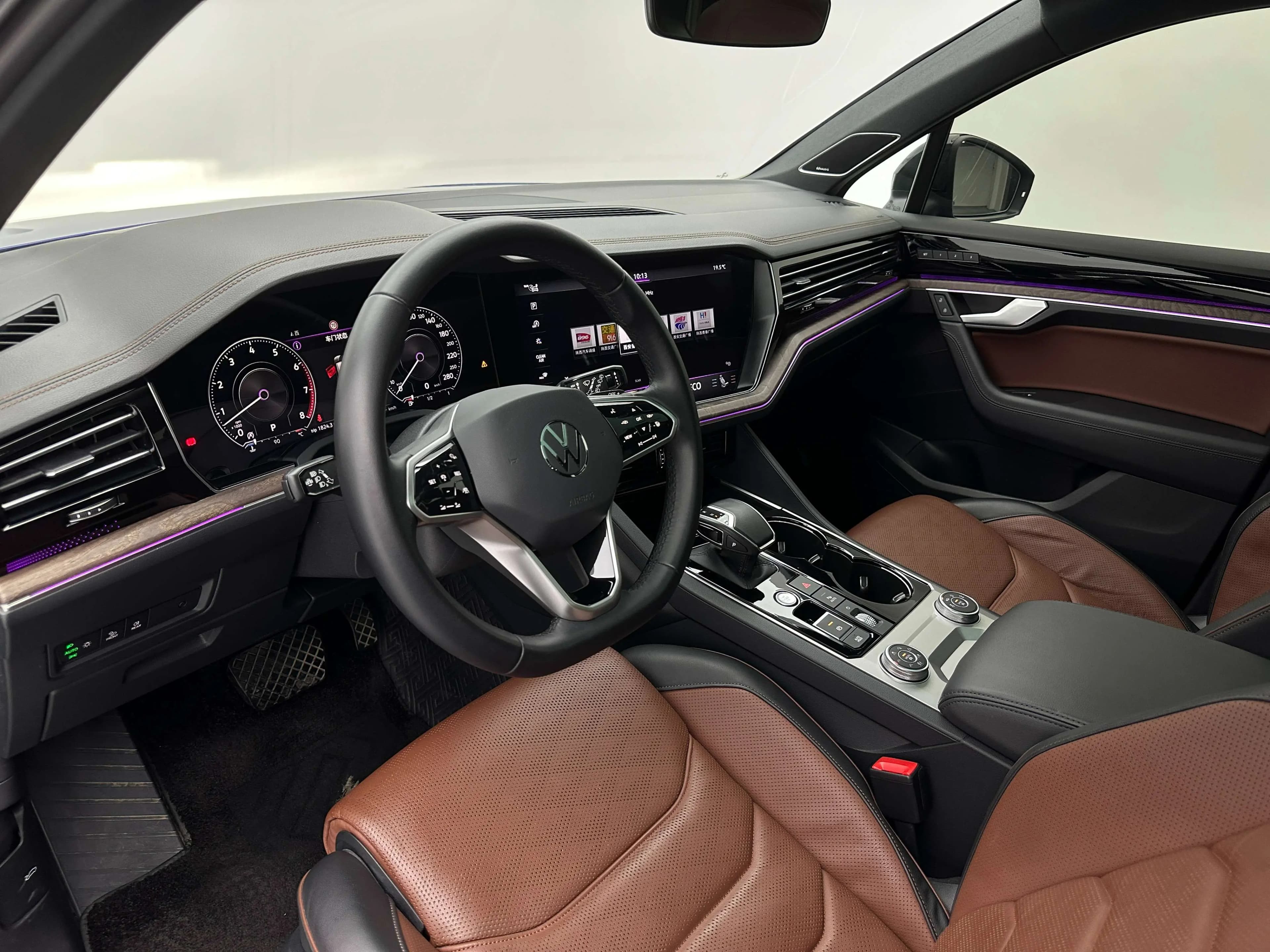 Volkswagen Touareg 2023 г. 33107 км. — фото 23
