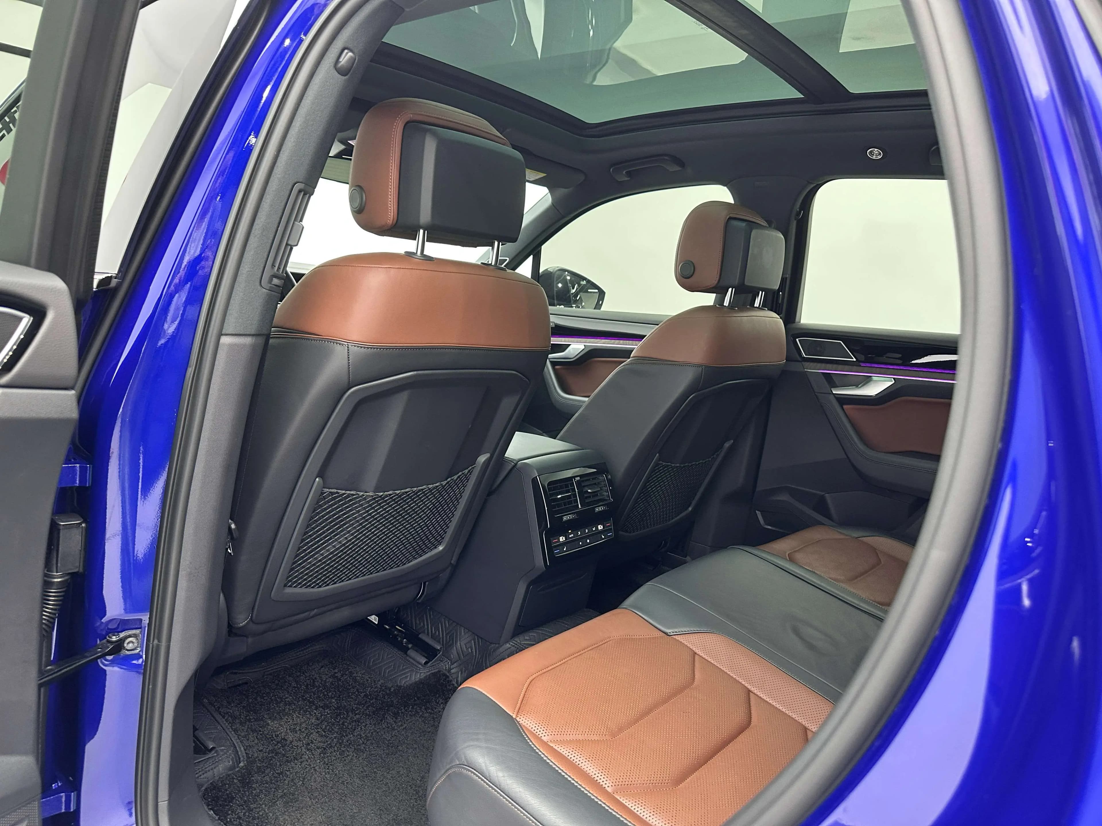 Volkswagen Touareg 2023 г. 33107 км. — фото 27