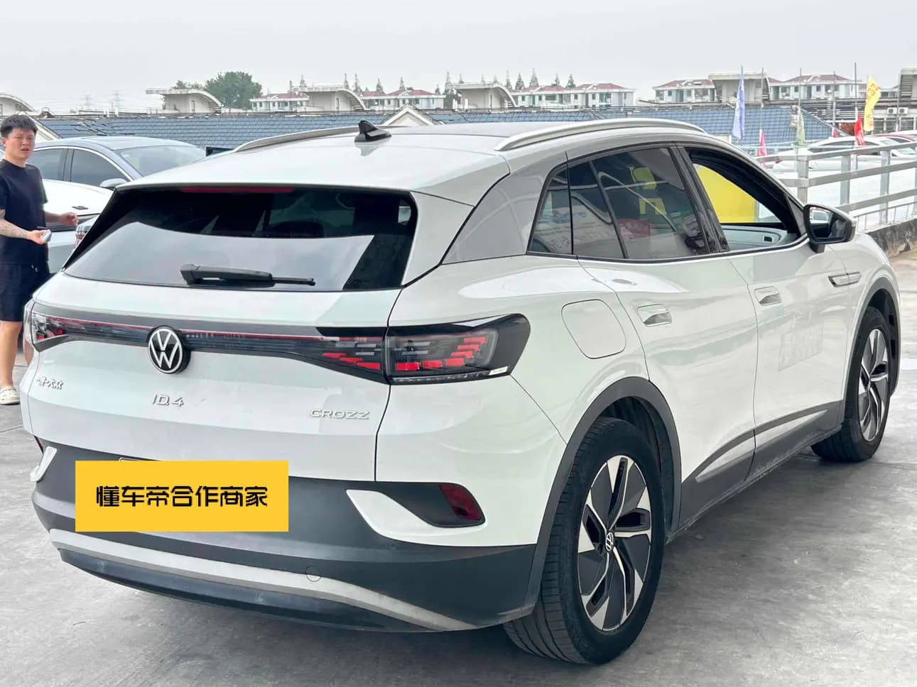 Volkswagen ID.4 CROZZ 2023 г. 28070 км. — фото 4
