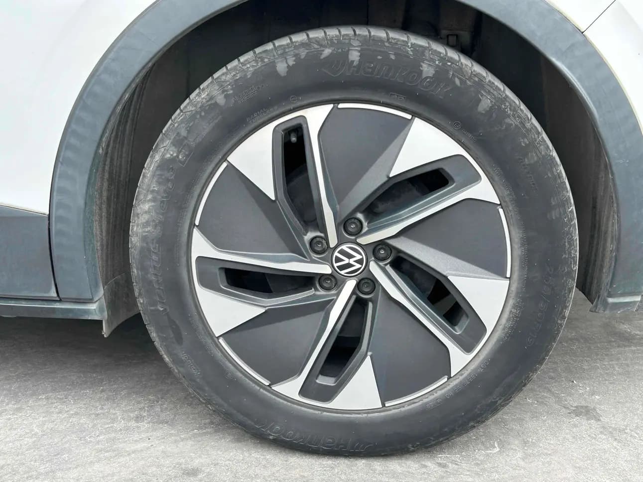 Volkswagen ID.4 CROZZ 2023 г. 28070 км. — фото 5
