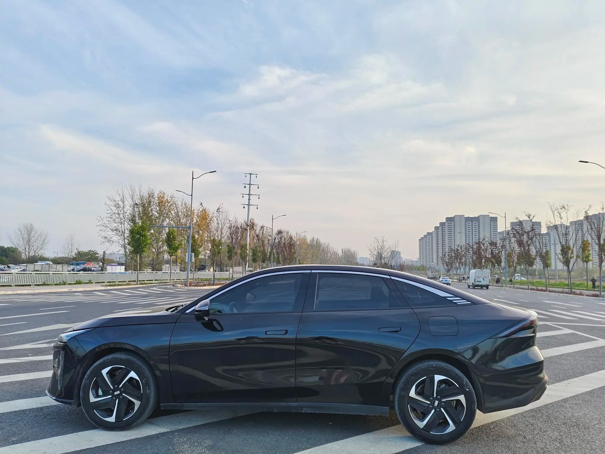 Geely Galaxy L6 2024 г. 38027 км. — фото 4