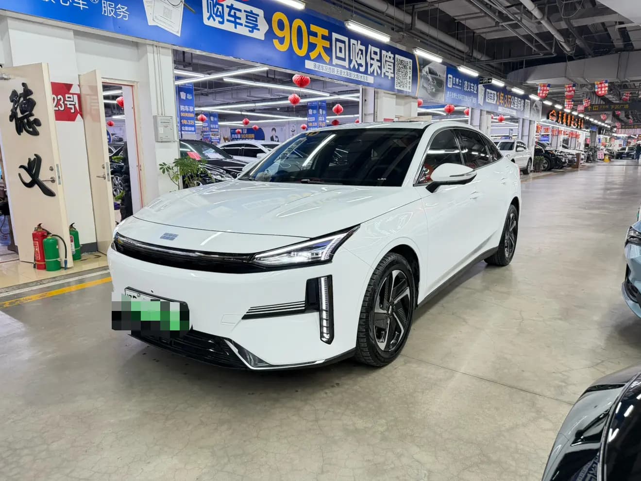 Geely Galaxy L6 2024 г. 48028 км.