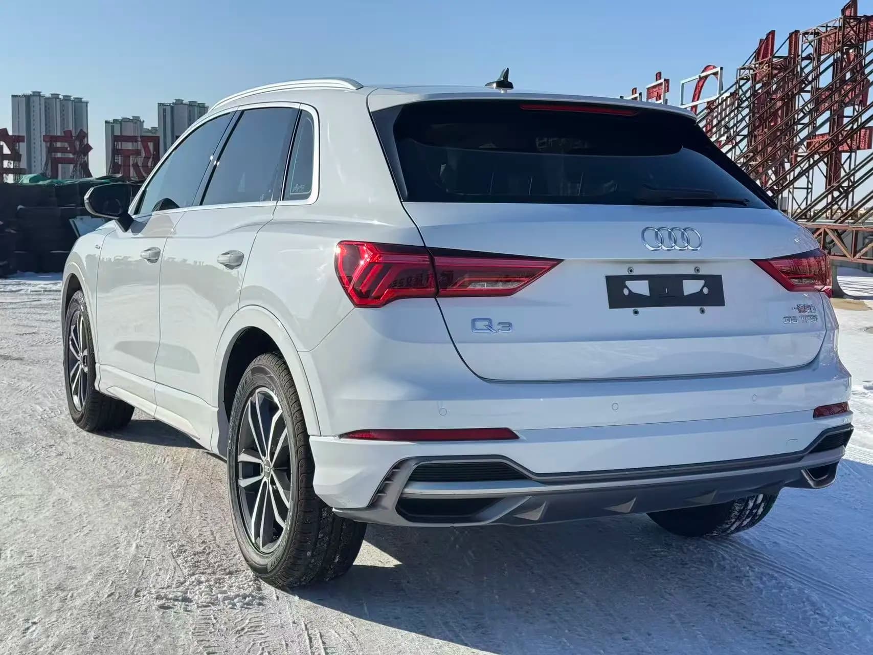 Audi Q3 2022 г. 33123 км. — фото 4
