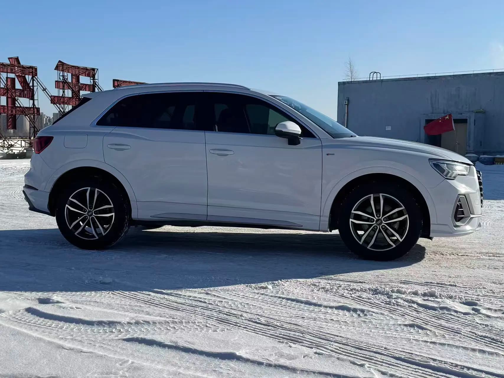 Audi Q3 2022 г. 33123 км. — фото 7