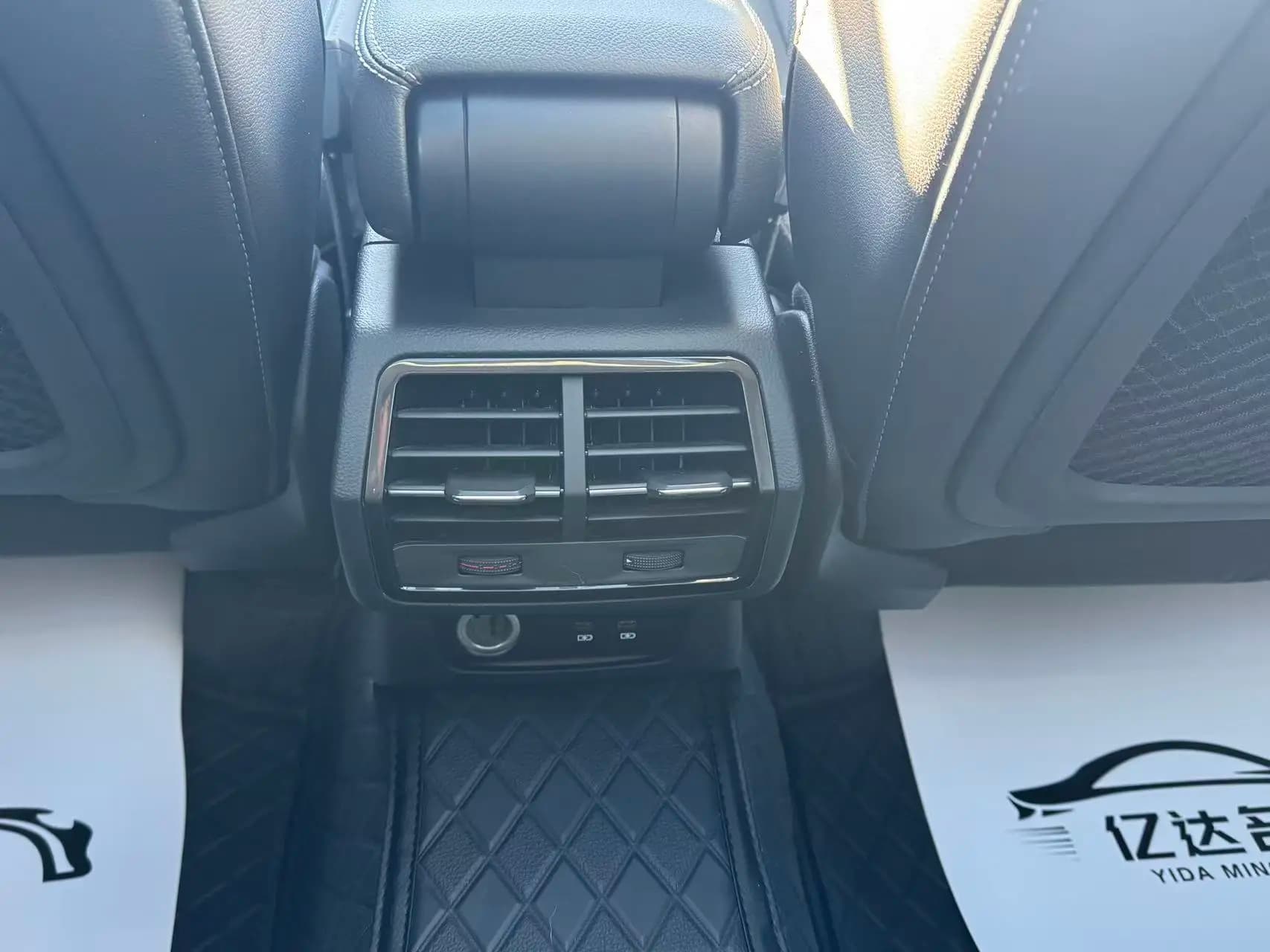 Audi Q3 2022 г. 33123 км. — фото 10