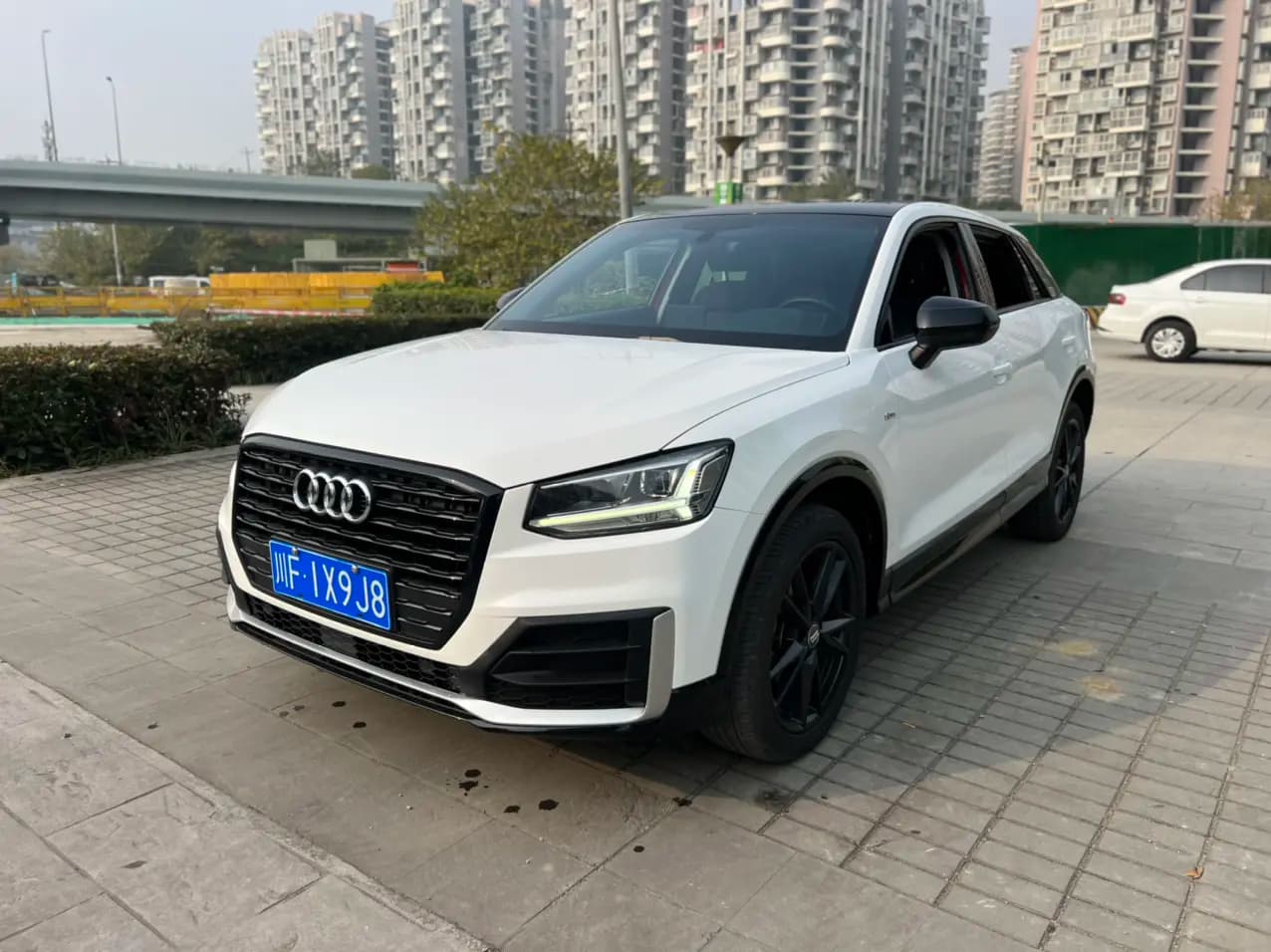 Audi Q2L 2021 г. 81146 км.