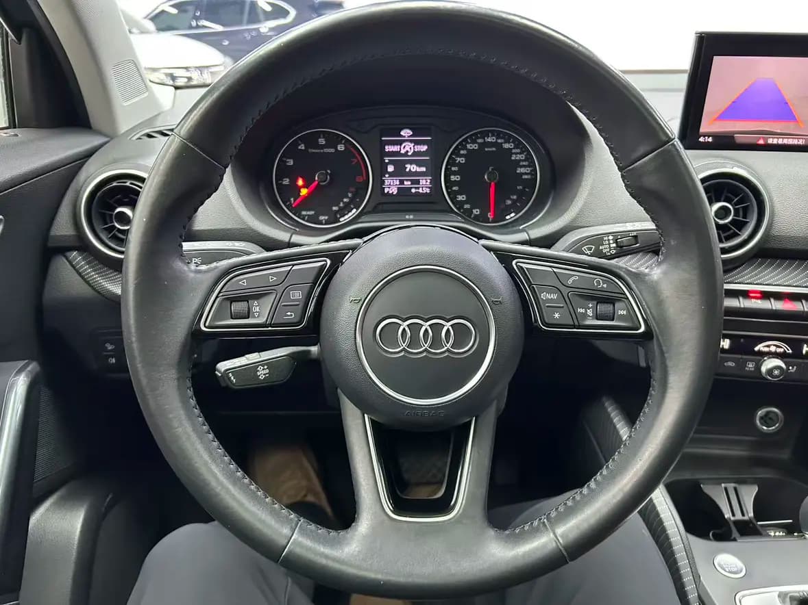 Audi Q2L 2021 г. 37147 км. — фото 14