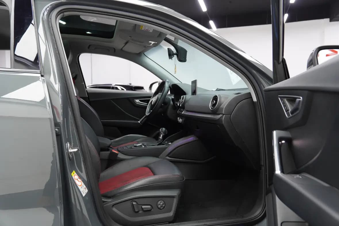 Audi Q2L 2021 г. 37147 км. — фото 21