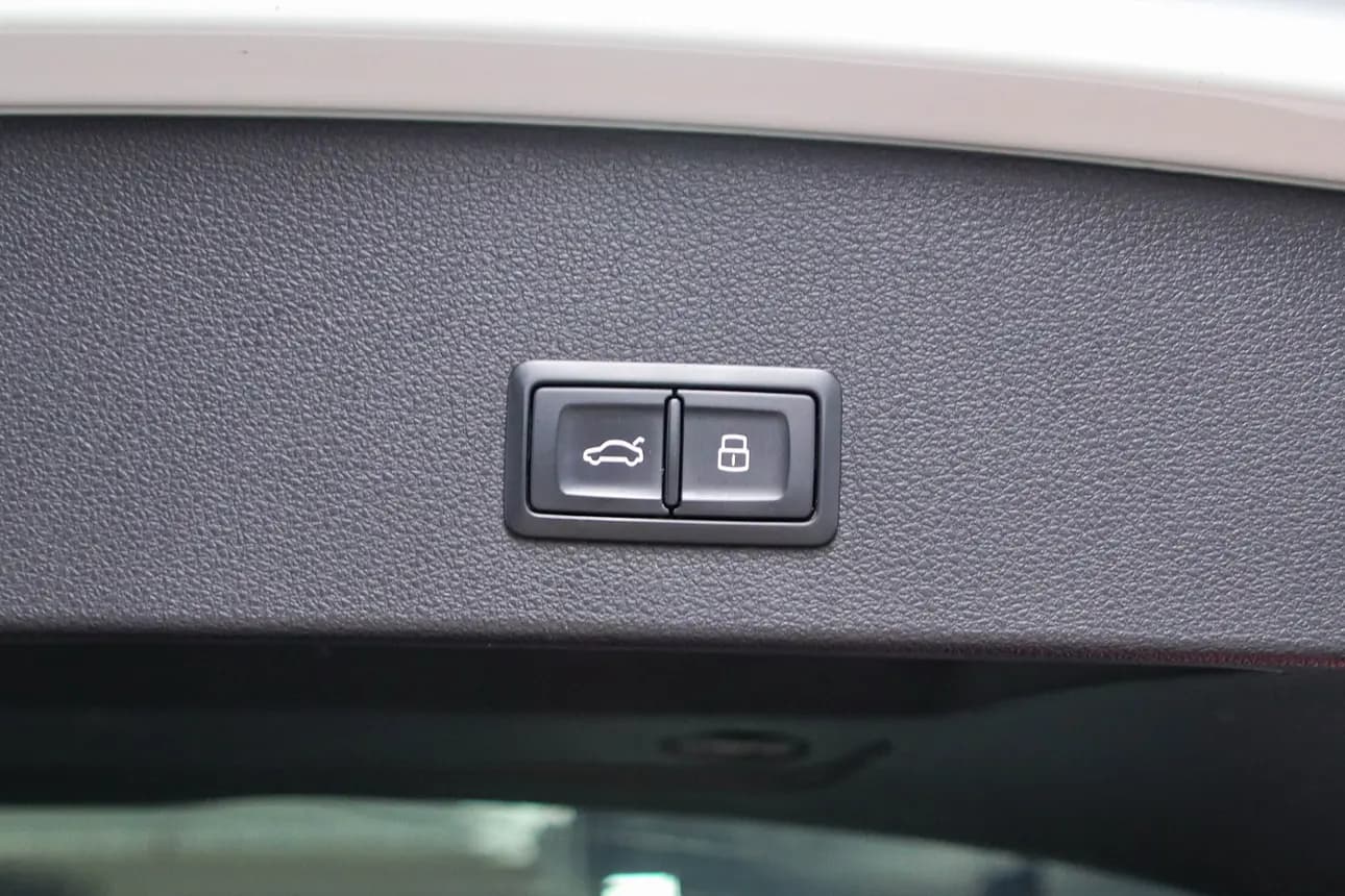 Audi Q2L 2021 г. 29148 км. — фото 14