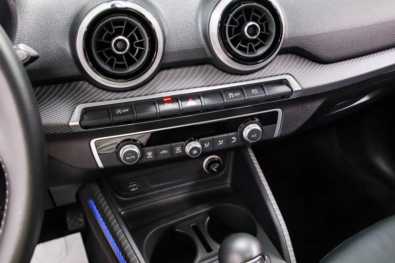 Audi Q2L 2021 г. 29148 км. — фото 8