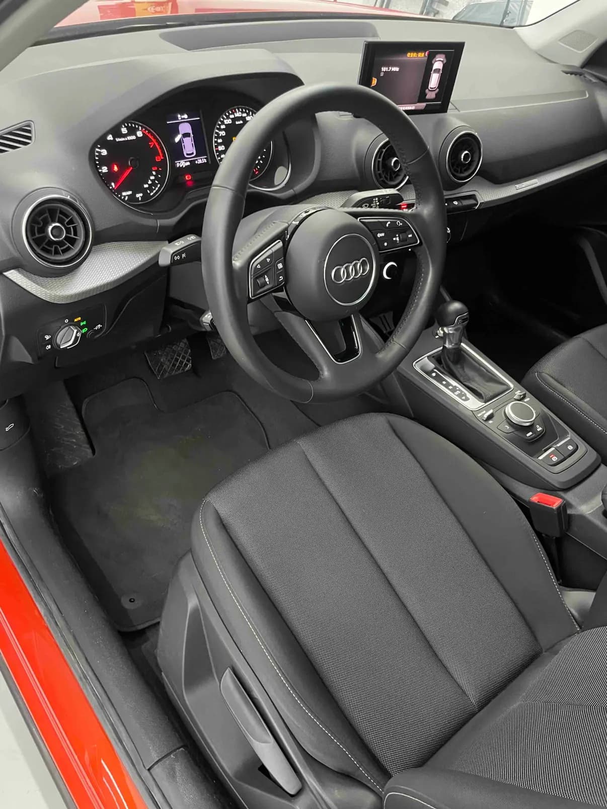 Audi Q2L 2021 г. 17149 км. — фото 11