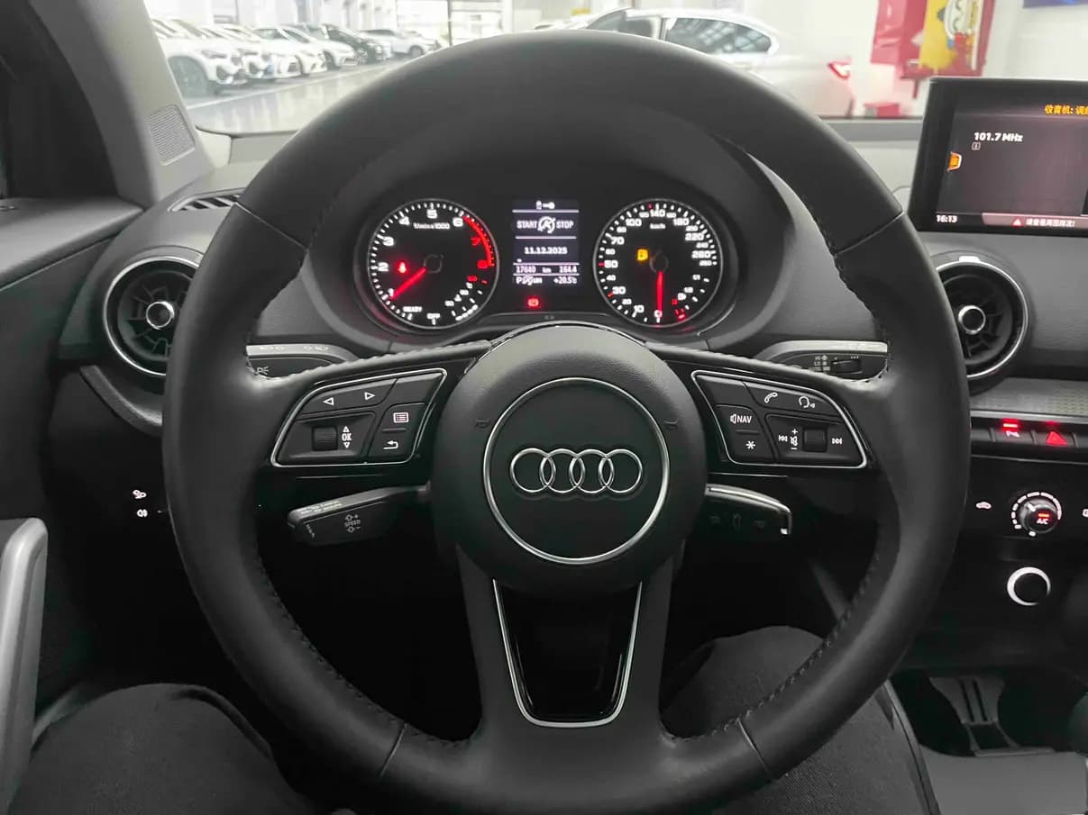 Audi Q2L 2021 г. 17149 км. — фото 18