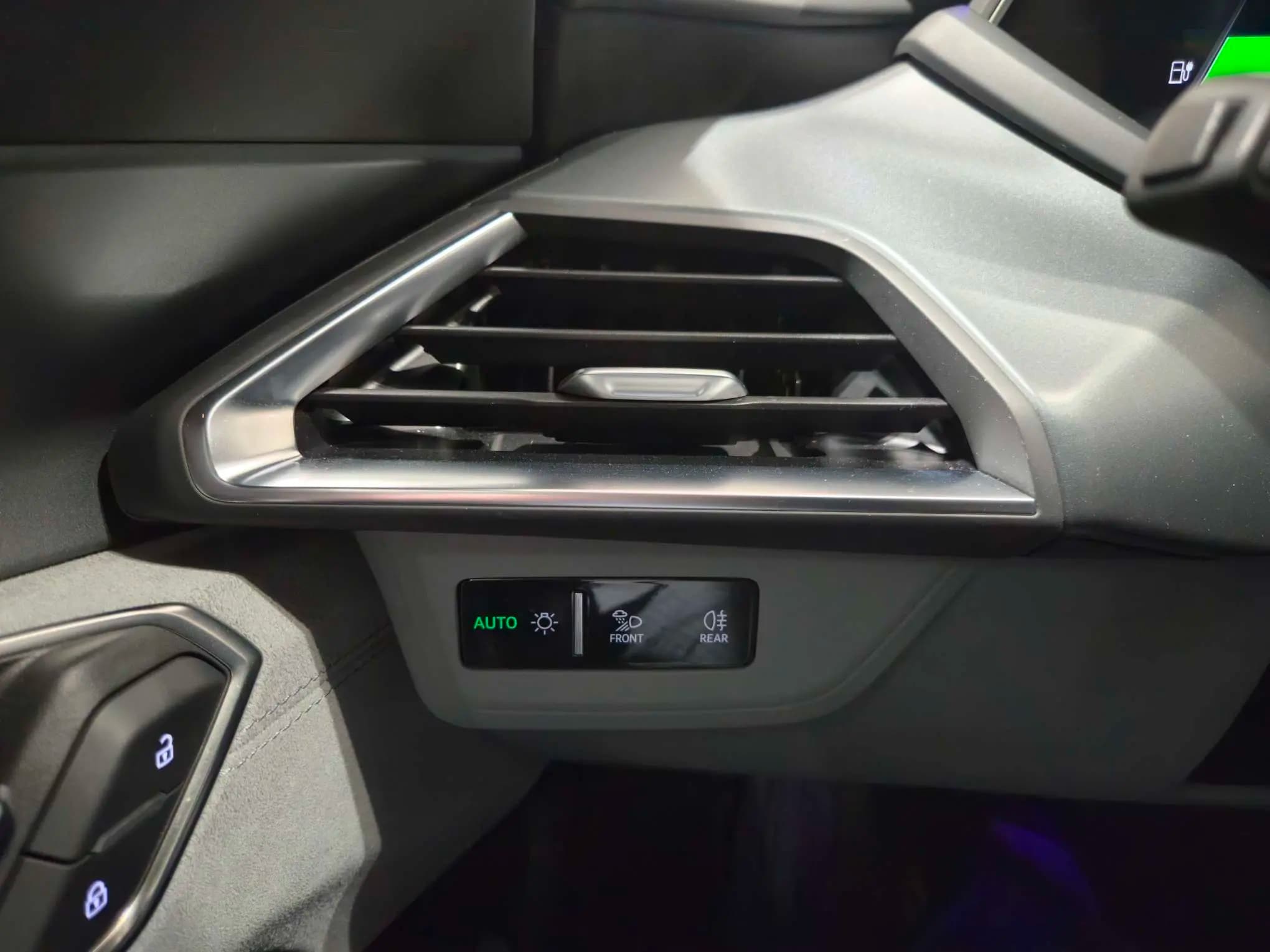 Audi e-tron GT 2024 г. 18024 км. — фото 13