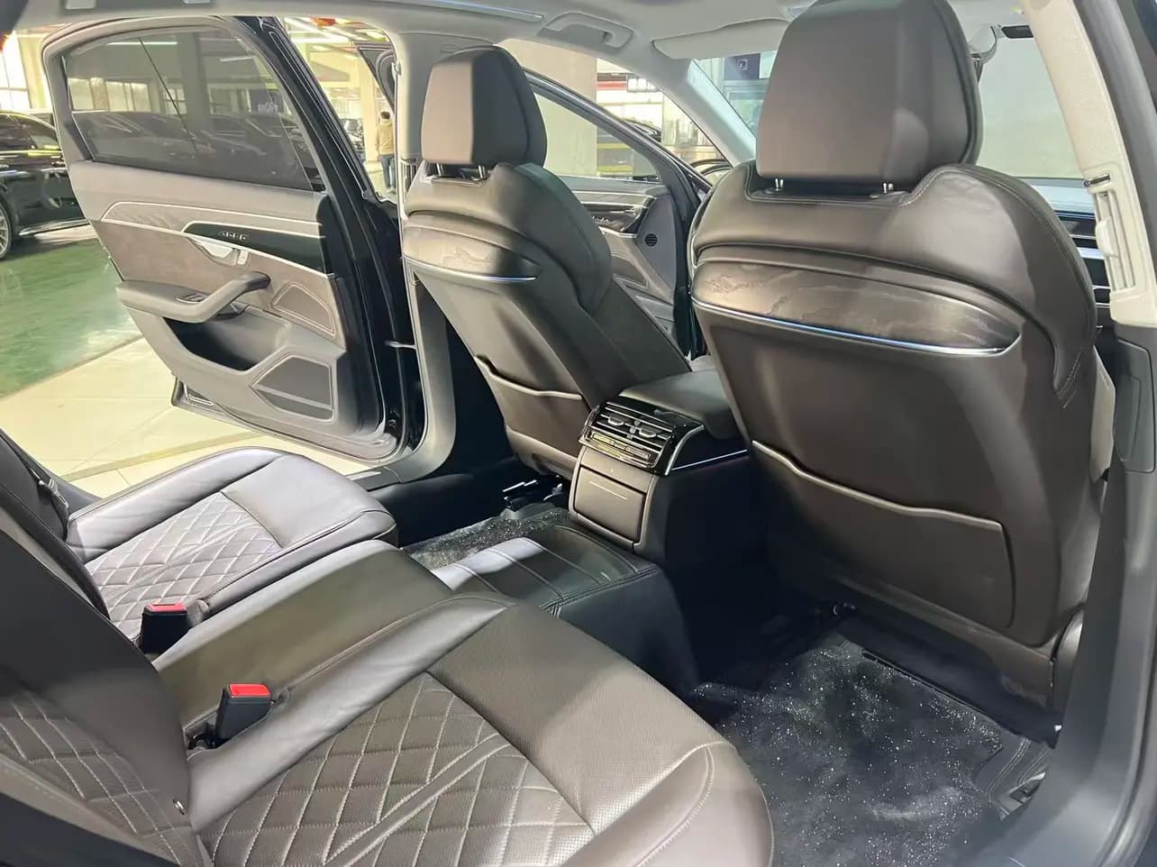 Audi A8 2021 г. 113038 км. — фото 14
