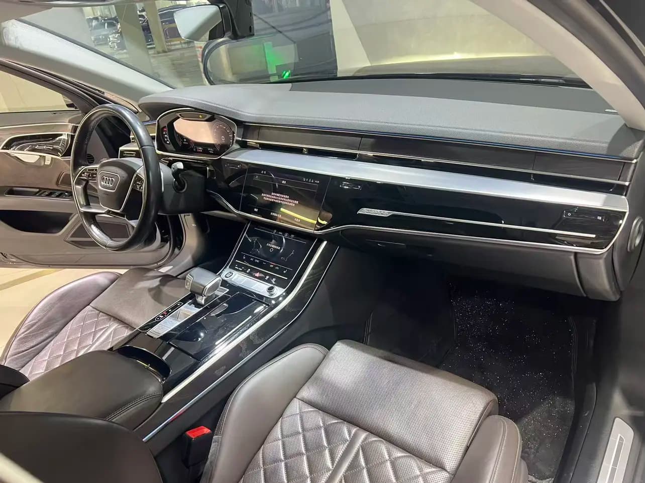 Audi A8 2021 г. 113038 км. — фото 9