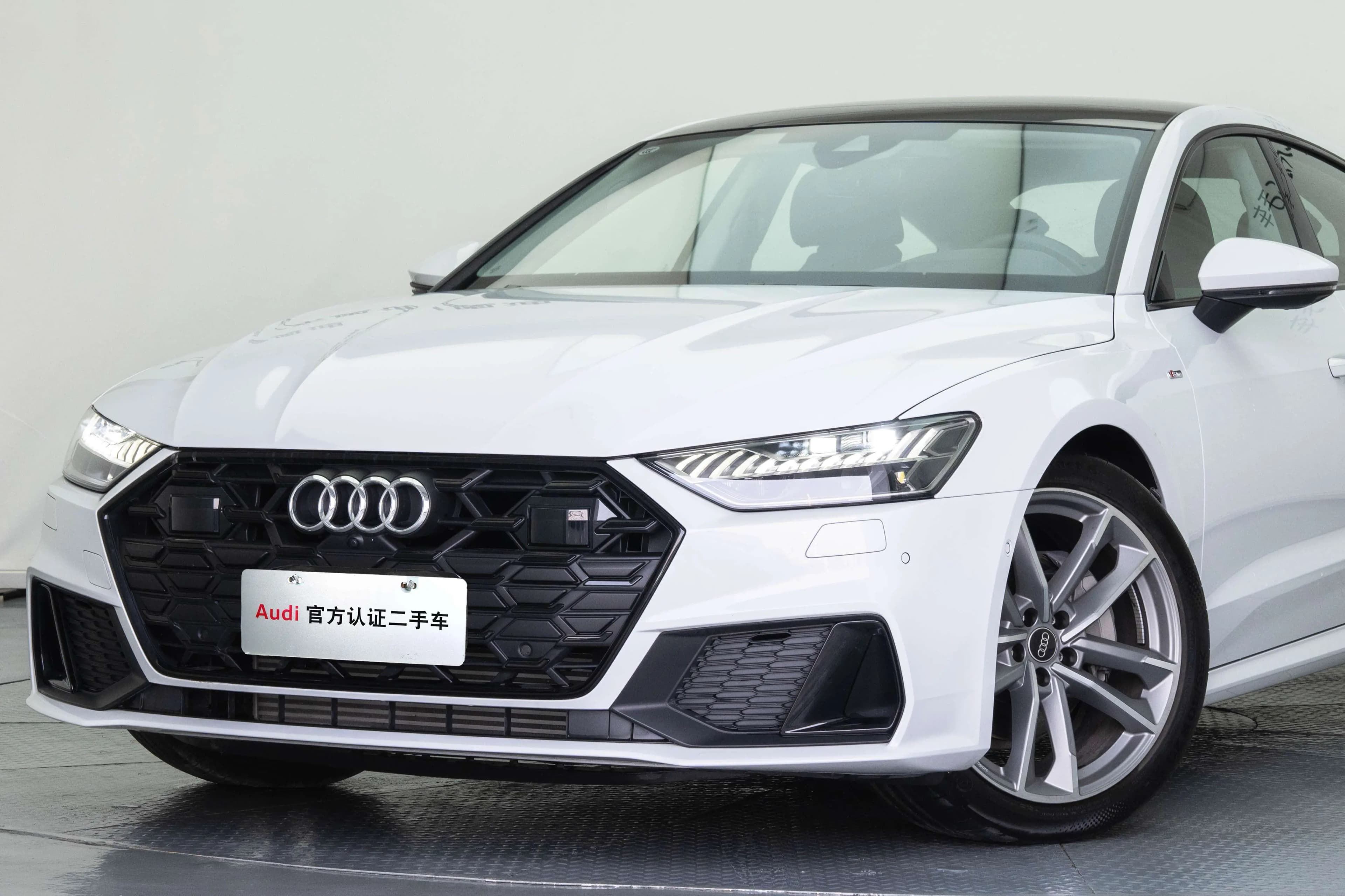 Audi A7 2024 г. 4090 км. — фото 13