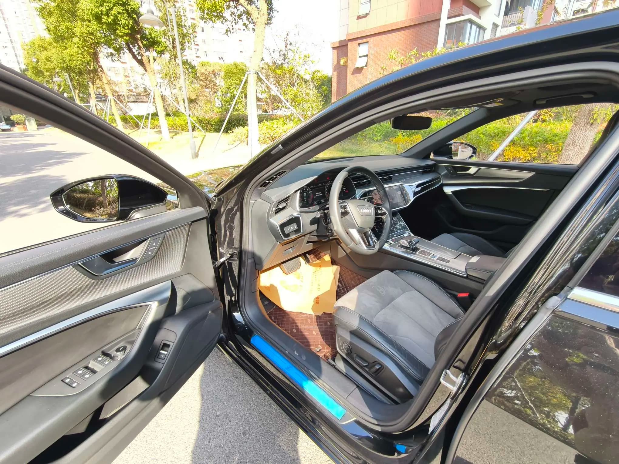 Audi A6L 2021 г. 70017 км. — фото 31
