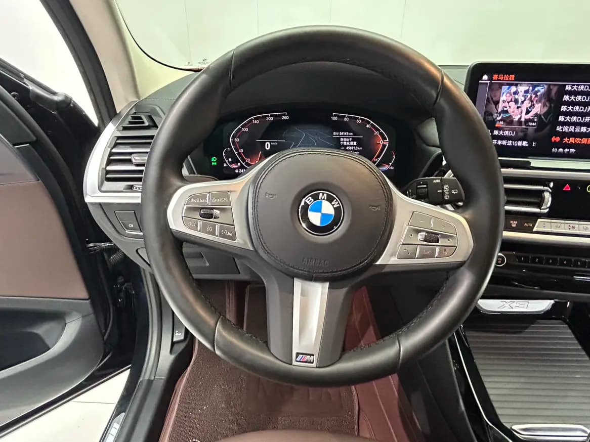 BMW X3 2023 г. 54088 км. — фото 12
