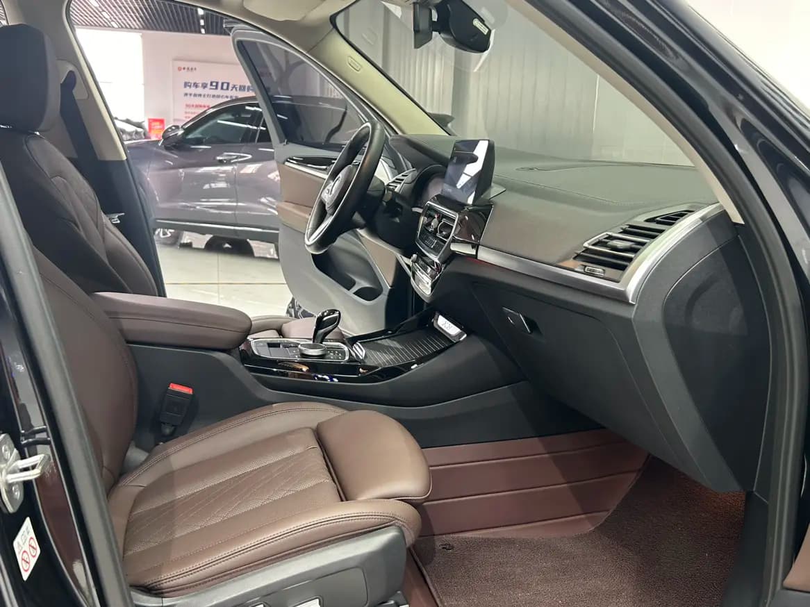 BMW X3 2023 г. 54088 км. — фото 17