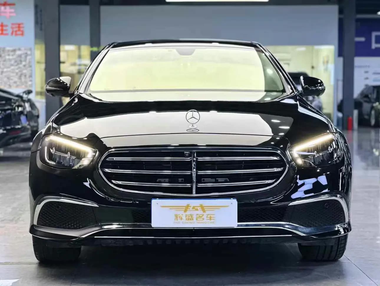 Mercedes-Benz E-Class 2022 г. 30065 км. — фото 2