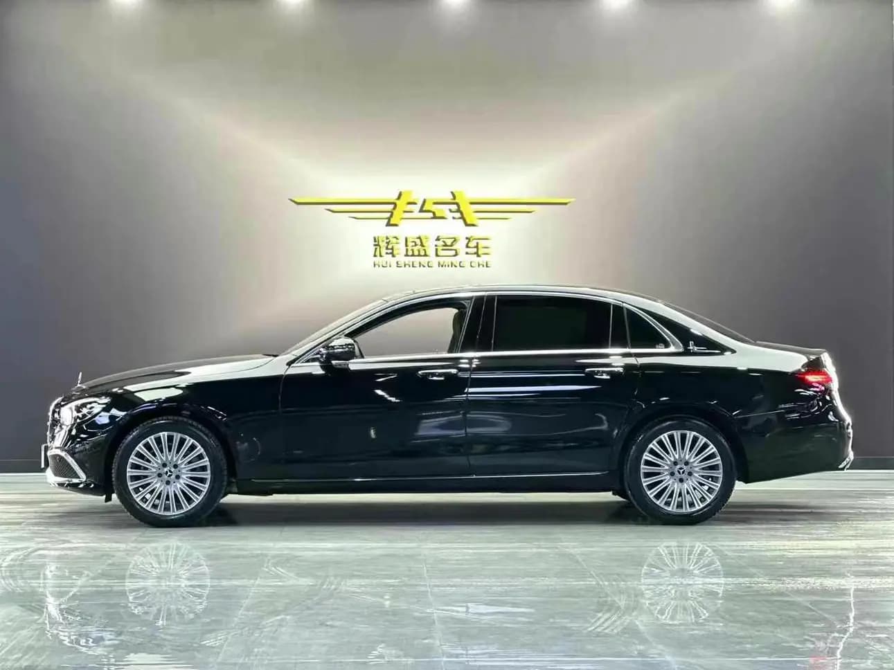 Mercedes-Benz E-Class 2022 г. 30065 км. — фото 3