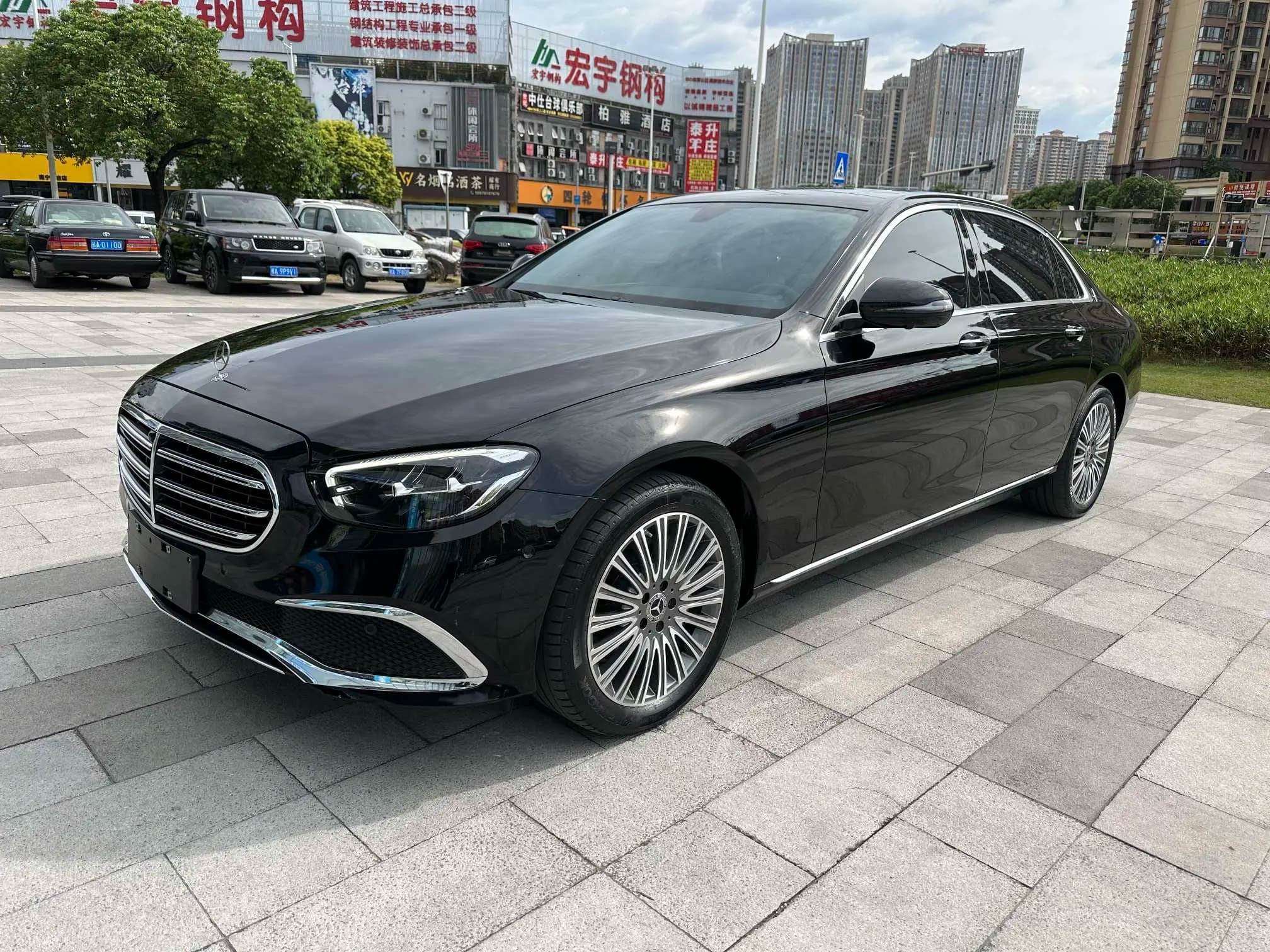Mercedes-Benz E-Class 2022 г. 75066 км.