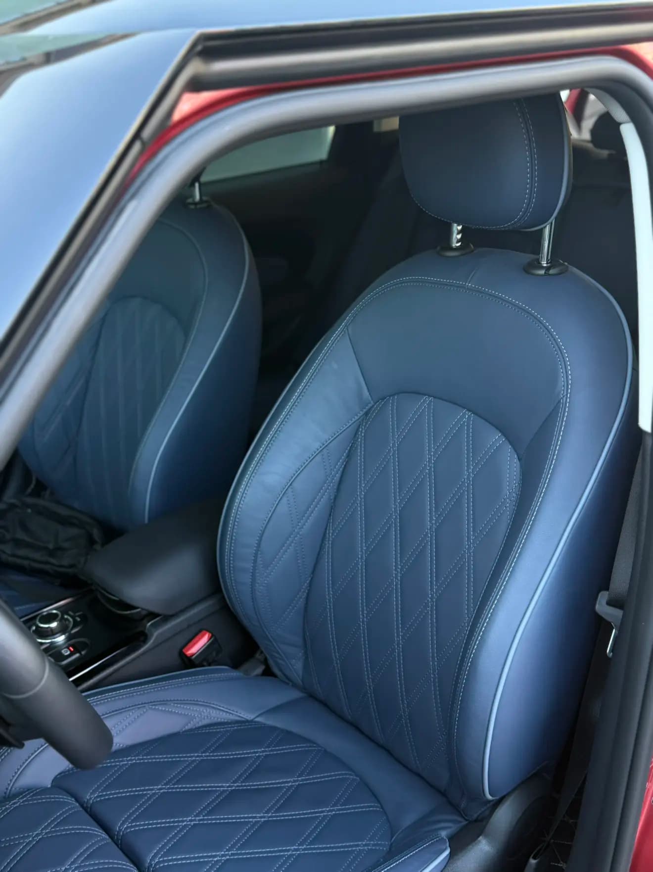 MINI CLUBMAN 2022 г. 14123 км. — фото 19