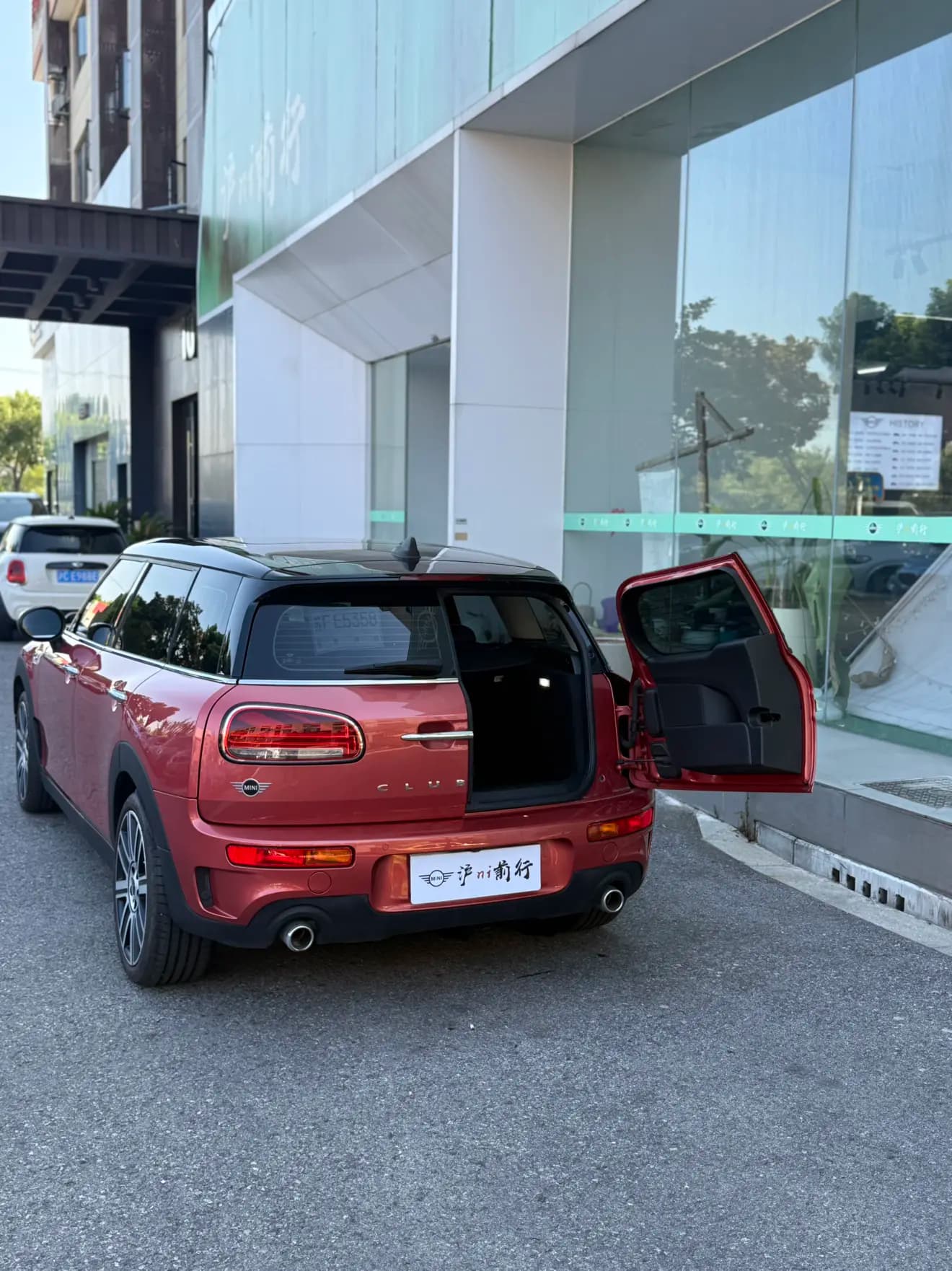 MINI CLUBMAN 2022 г. 14123 км. — фото 7