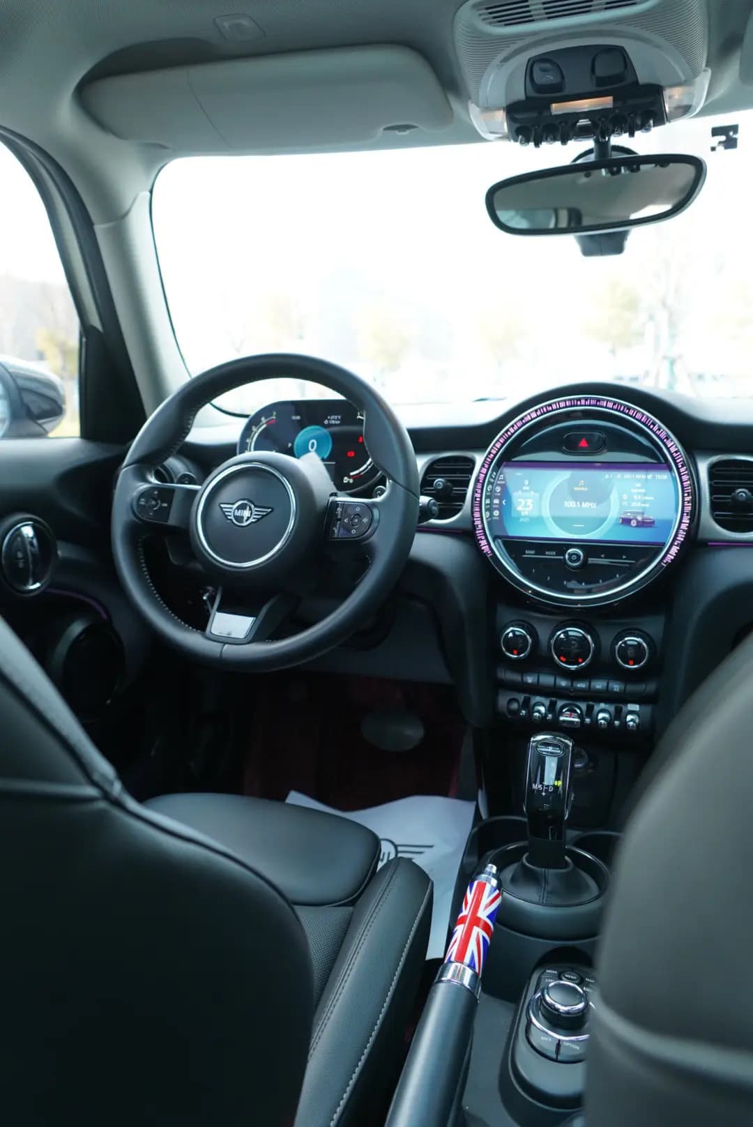 MINI  2021 г. 33000 км. — фото 17