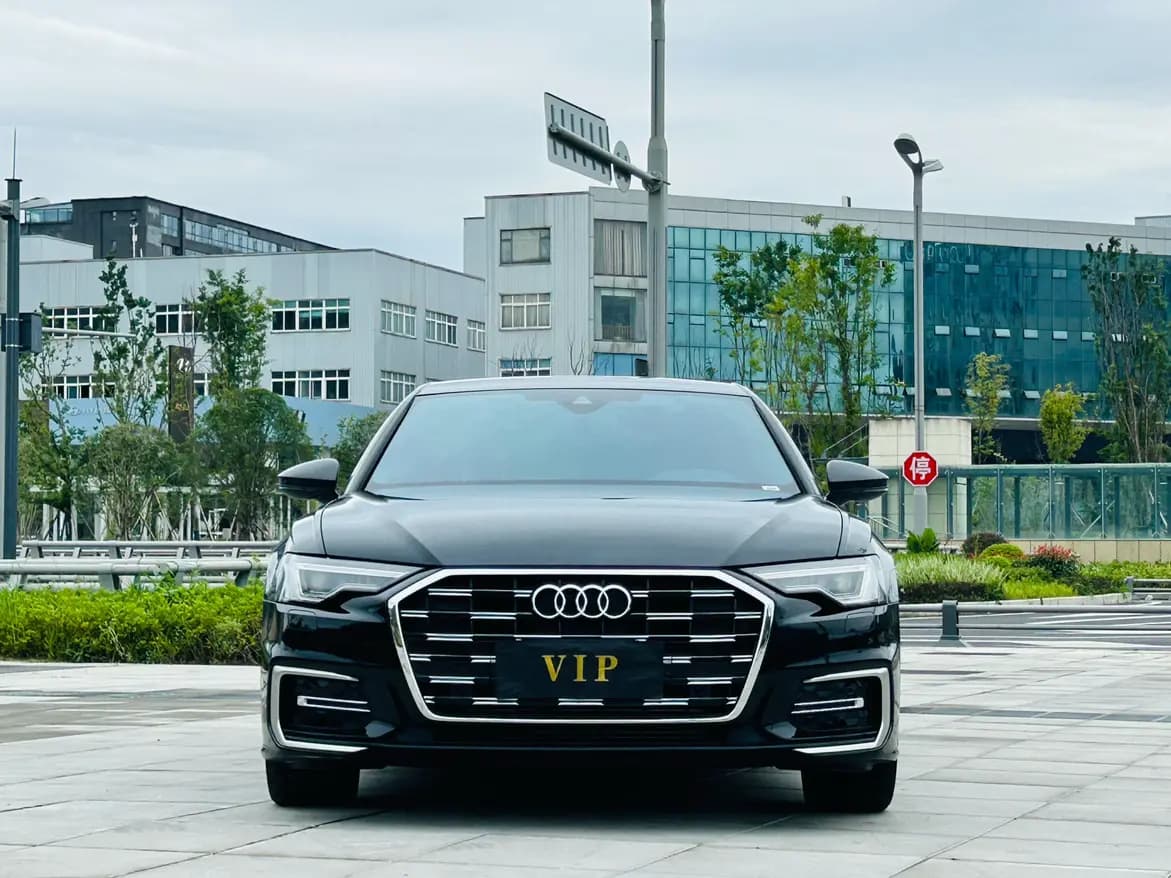 Audi A6L 2025 г. 35143 км. — фото 2