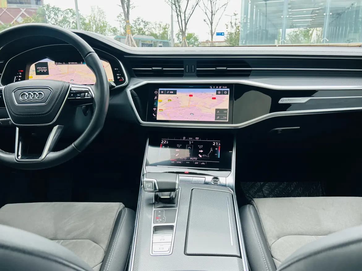 Audi A6L 2025 г. 35143 км. — фото 12