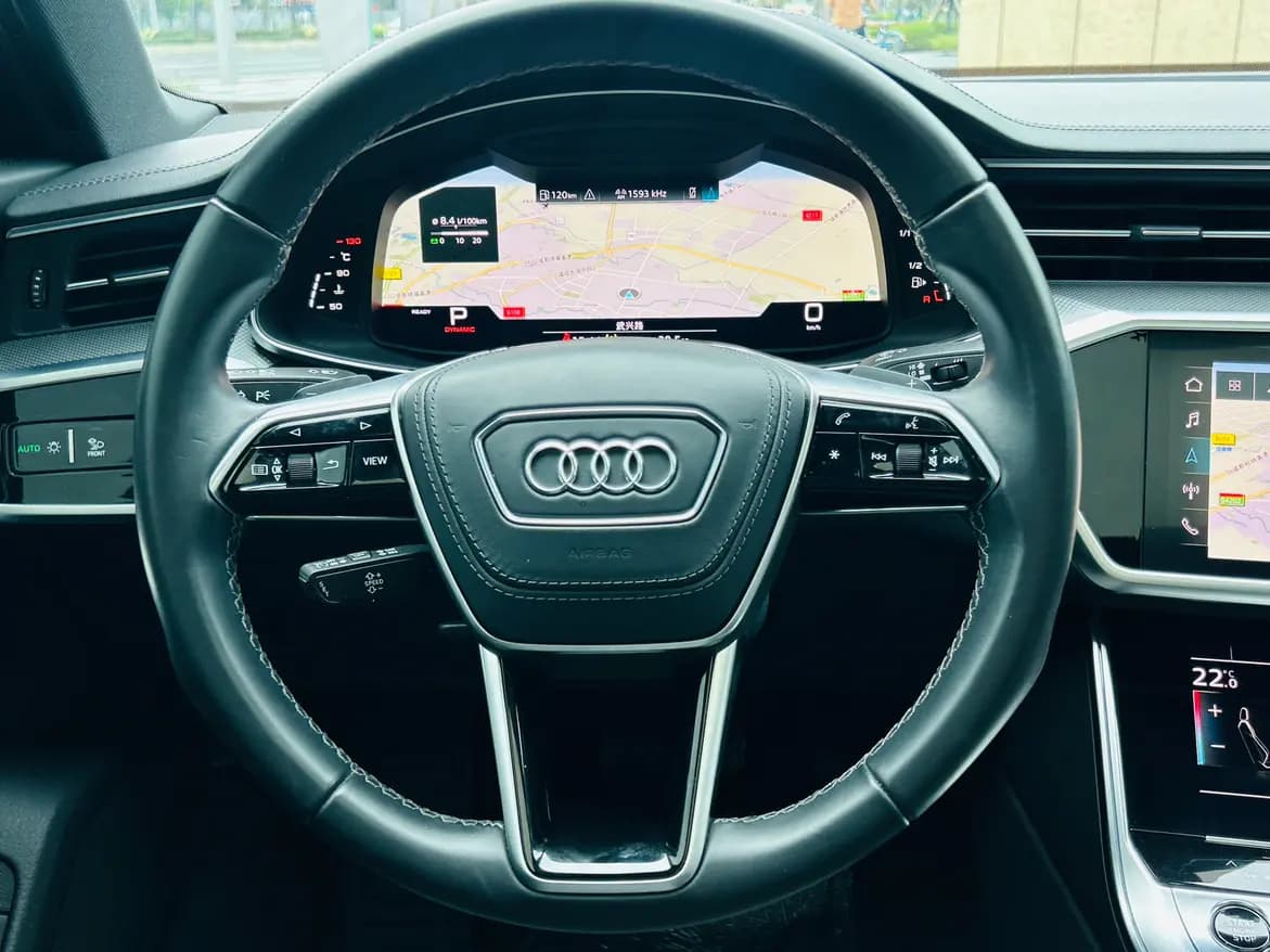 Audi A6L 2025 г. 35143 км. — фото 14