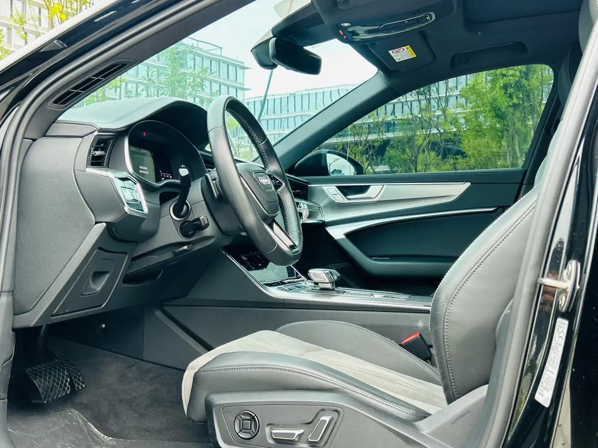 Audi A6L 2025 г. 35143 км. — фото 19