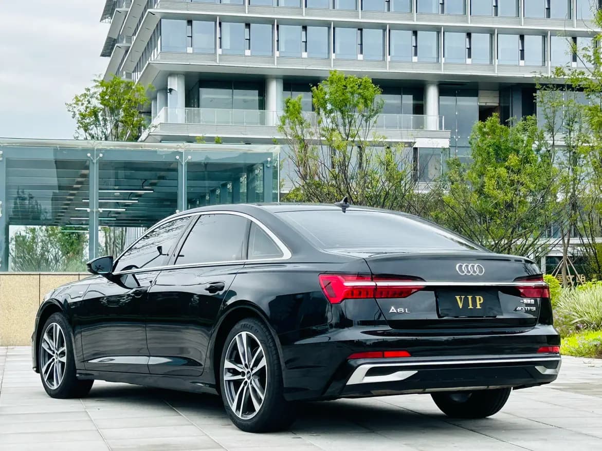 Audi A6L 2025 г. 35143 км. — фото 5