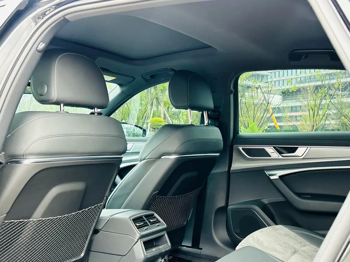Audi A6L 2025 г. 35143 км. — фото 9