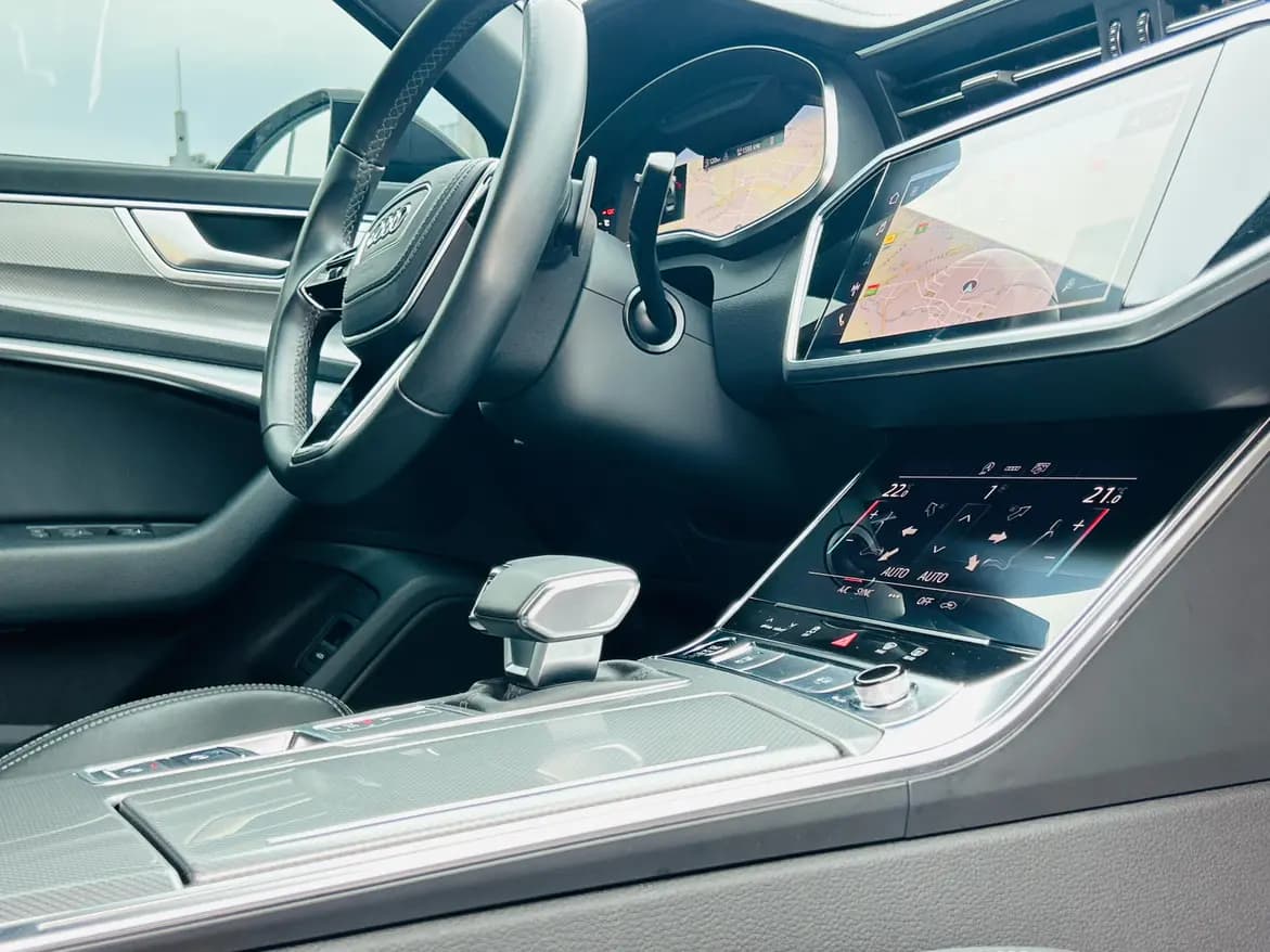 Audi A6L 2025 г. 35143 км. — фото 10