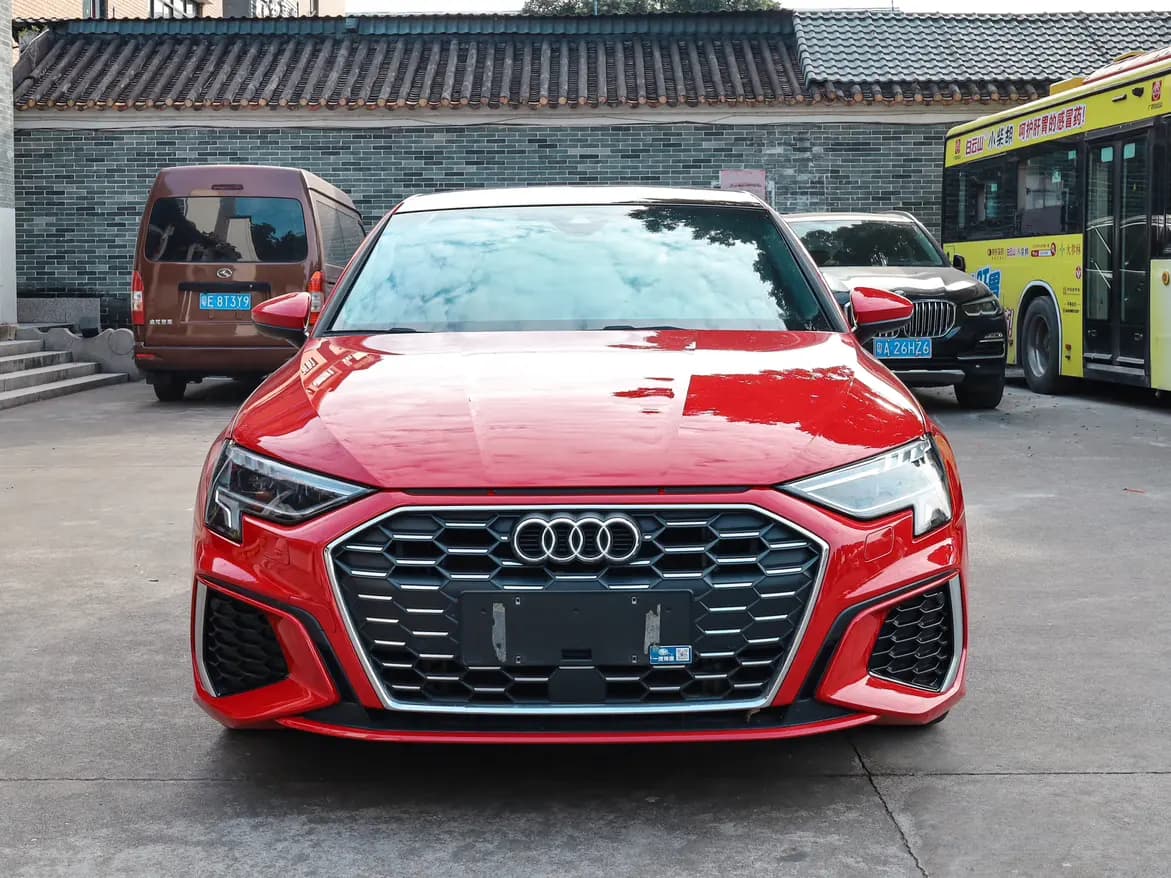 Audi A3 2022 г. 30076 км. — фото 2