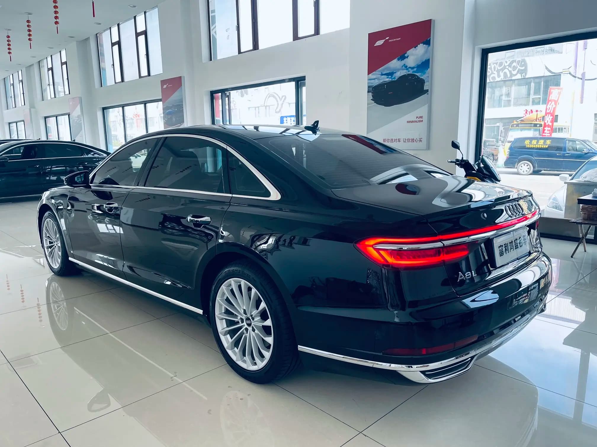 Audi A8 2022 г. 43031 км. — фото 4