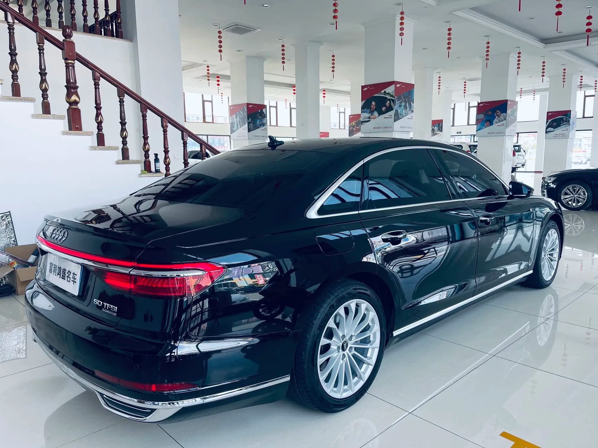 Audi A8 2022 г. 43031 км. — фото 6