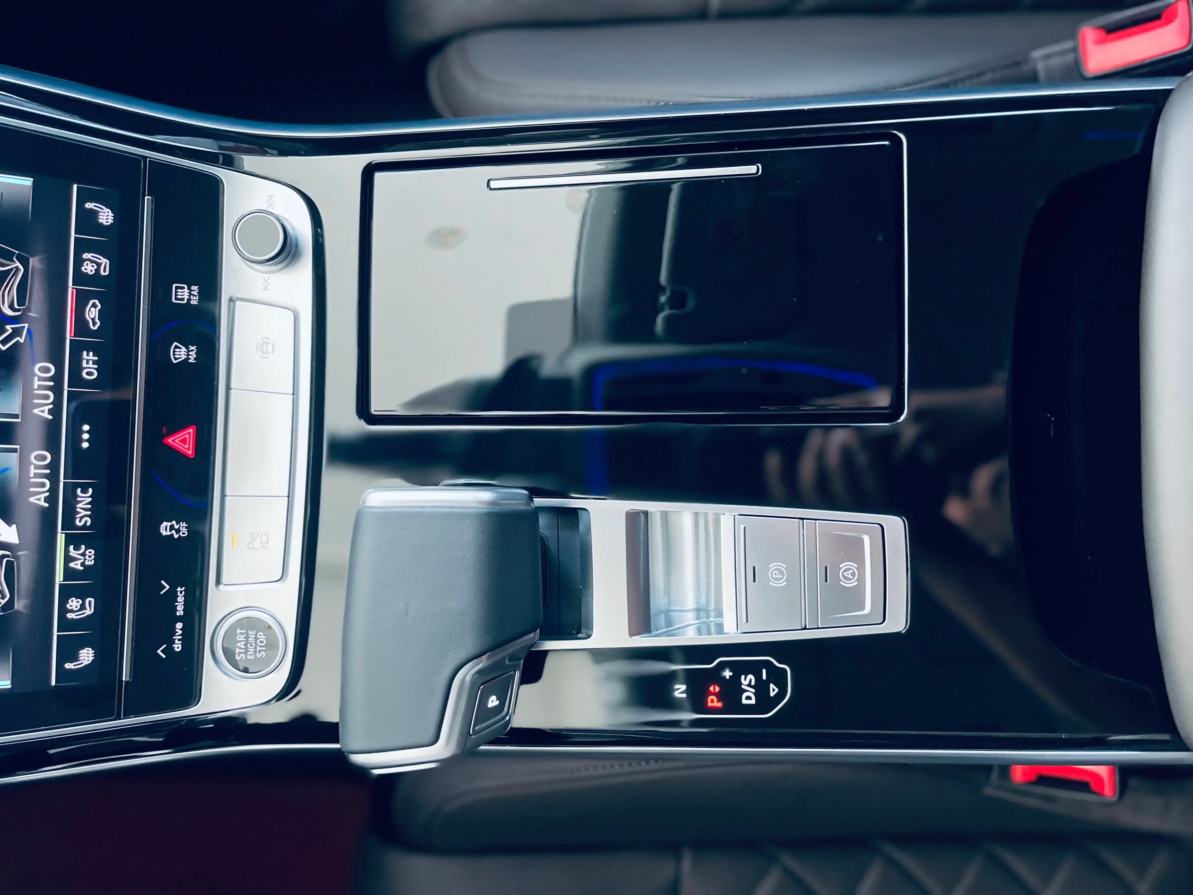 Audi A8 2022 г. 43031 км. — фото 7