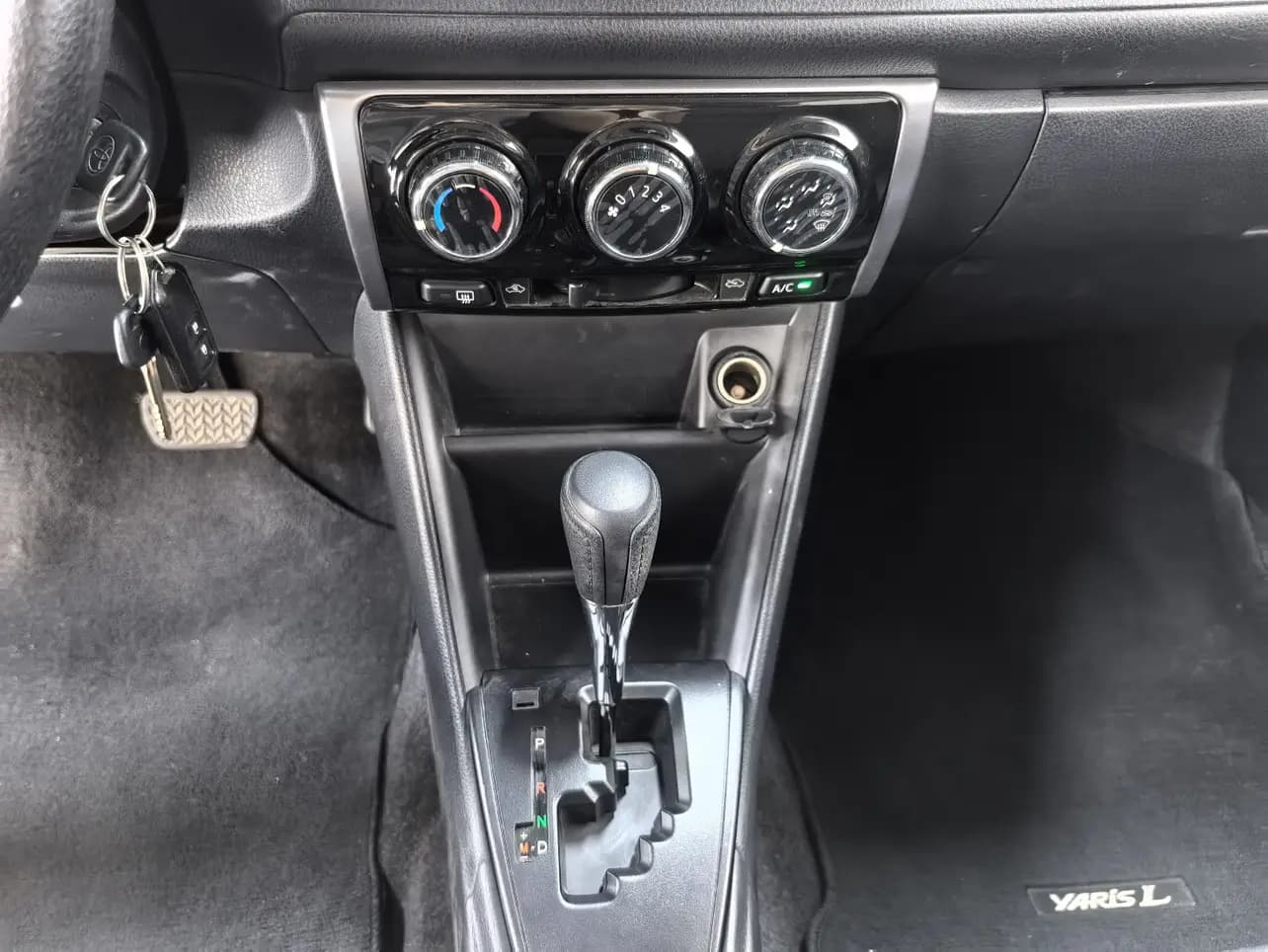 Toyota Yaris L 2021 г. 40148 км. — фото 12