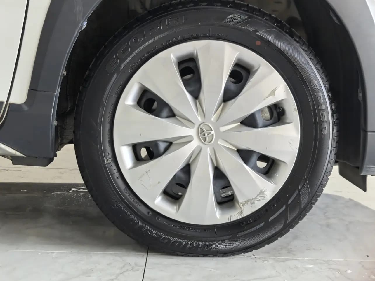 Toyota Yaris L 2021 г. 40148 км. — фото 8