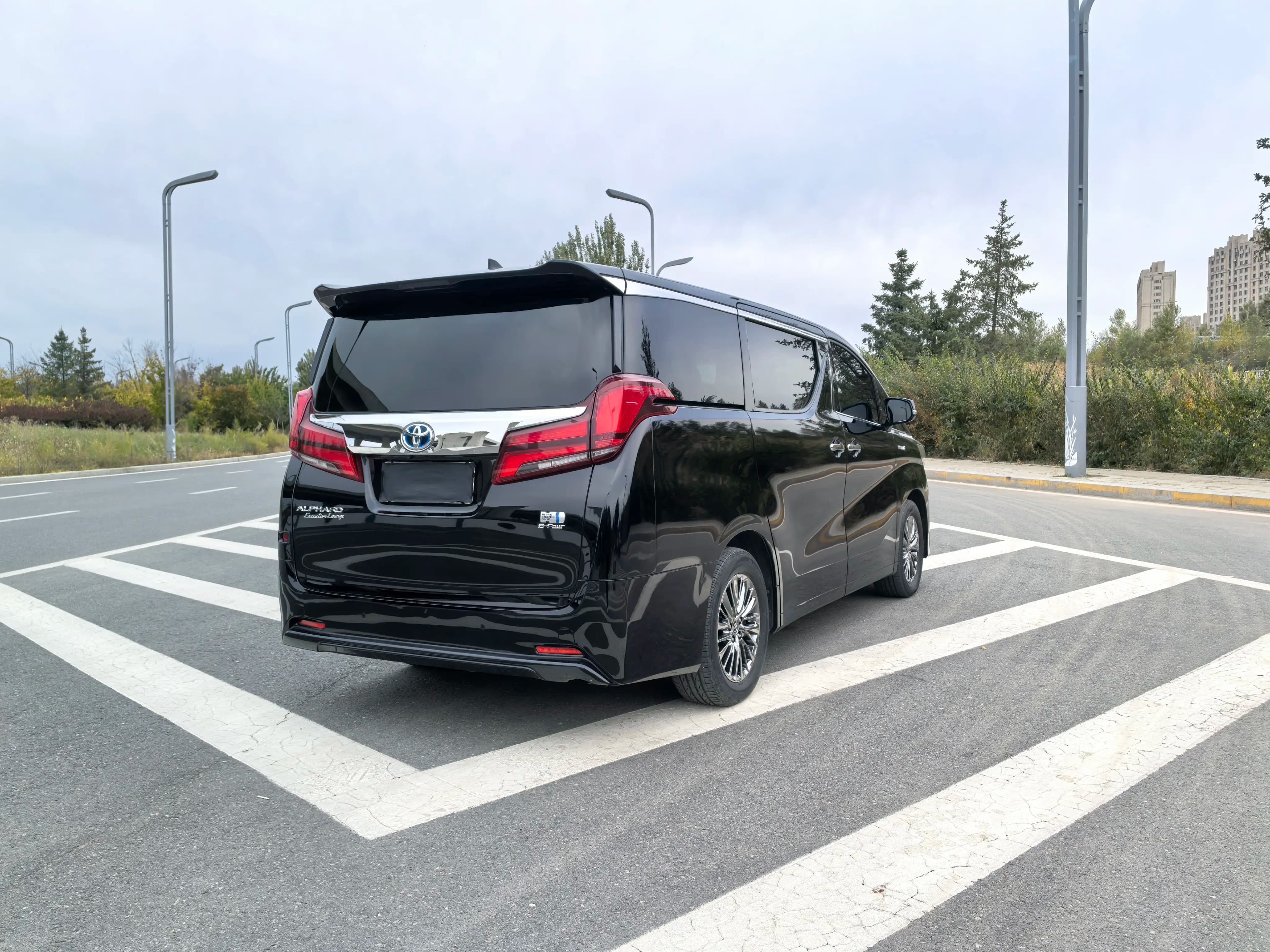Toyota Alphard 2023 г. 29002 км. — фото 6